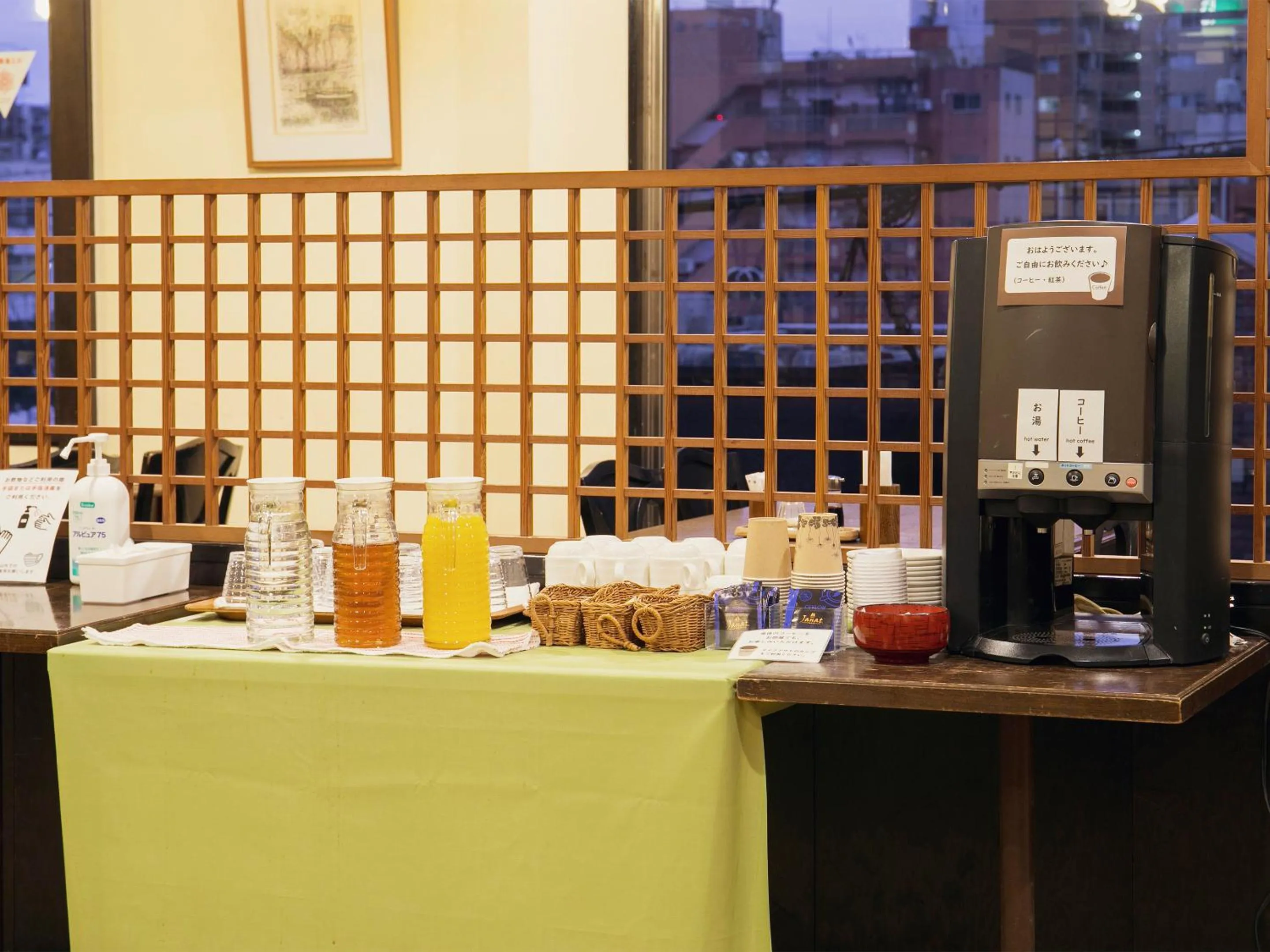 Food and drinks in Hotel New Nishino