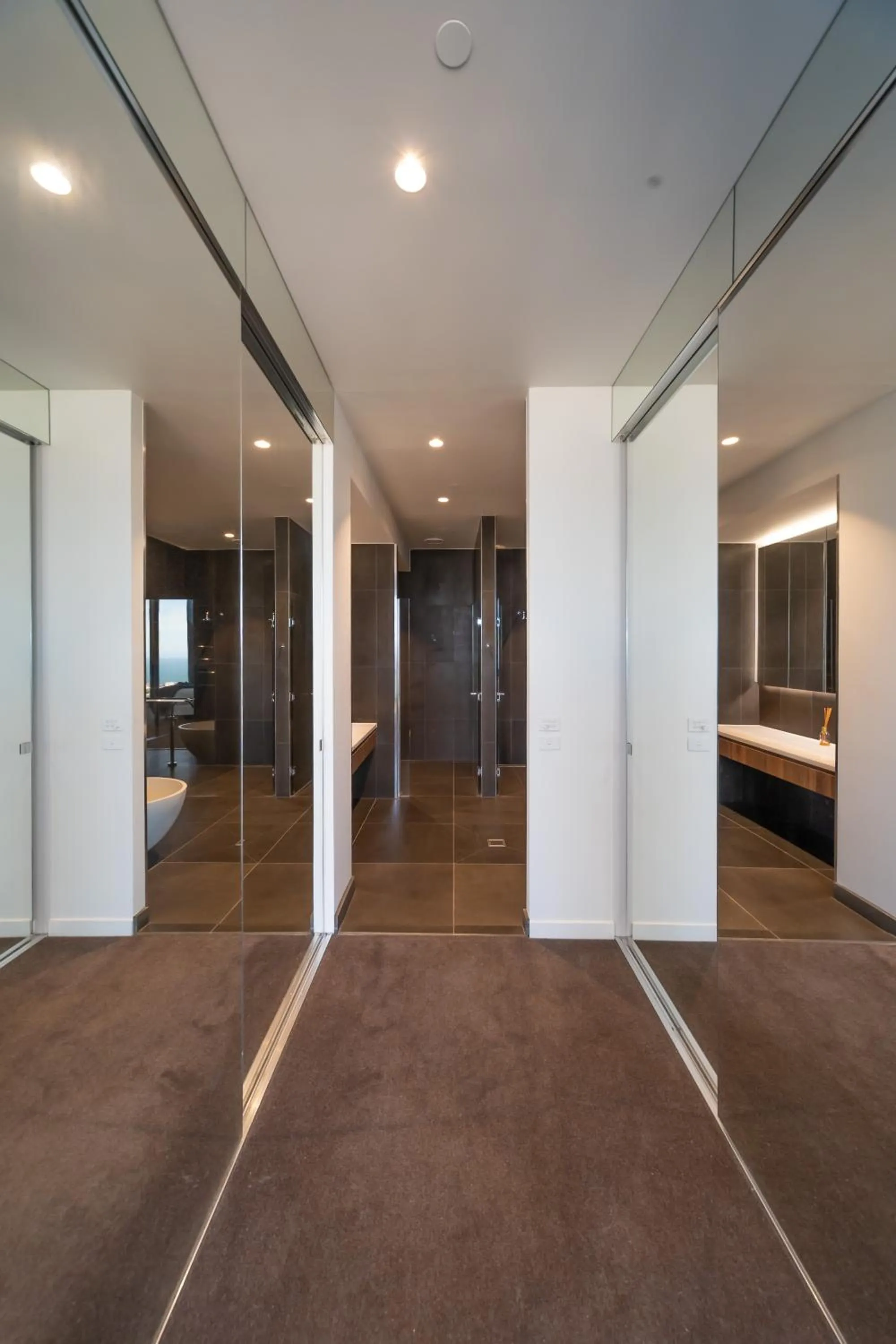 Bathroom in Melbourne City Apartments Panoramic Skyview Penthouse