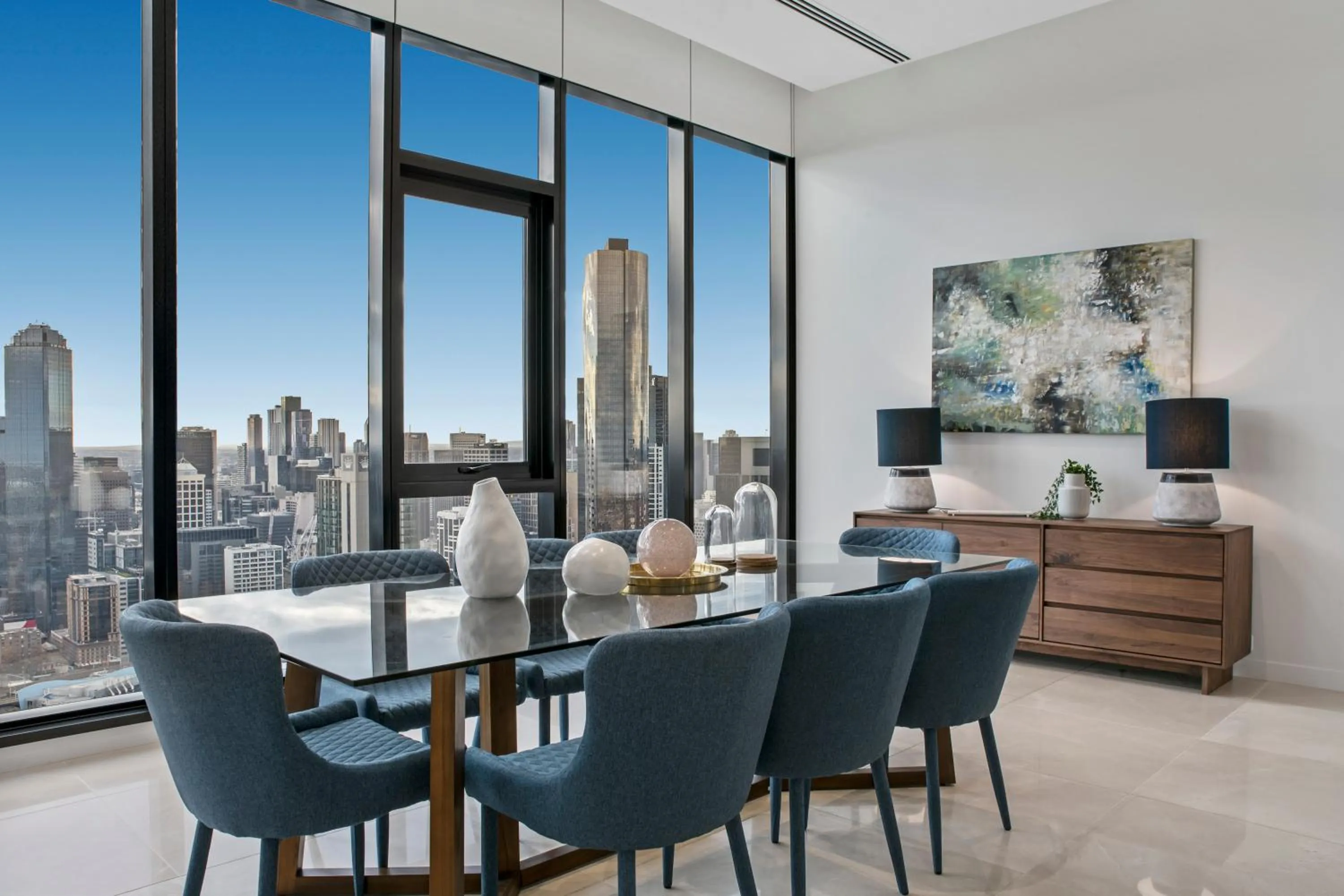 Dining area in Melbourne City Apartments Panoramic Skyview Penthouse