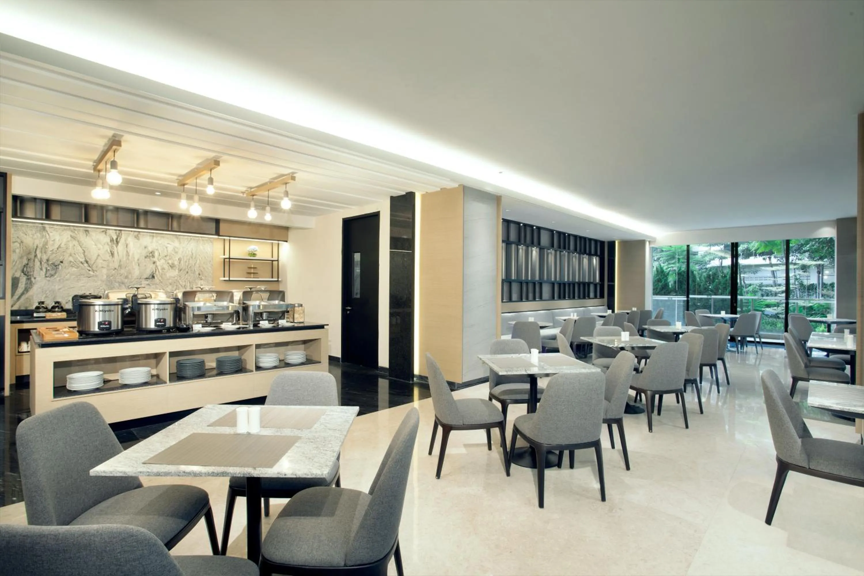 Restaurant/places to eat in Somerset Sudirman Jakarta