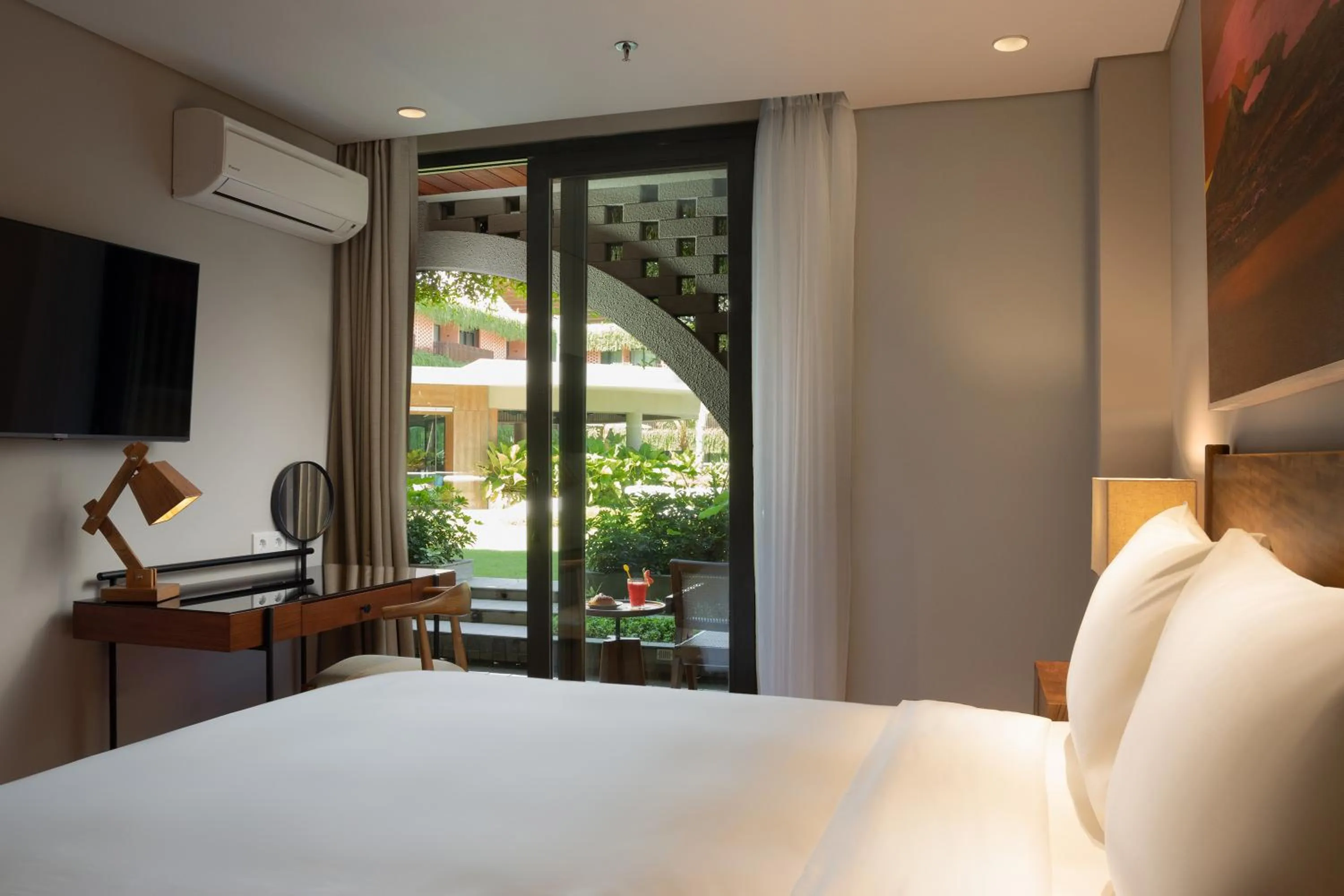 View (from property/room), Bed in Beachwalk Residence