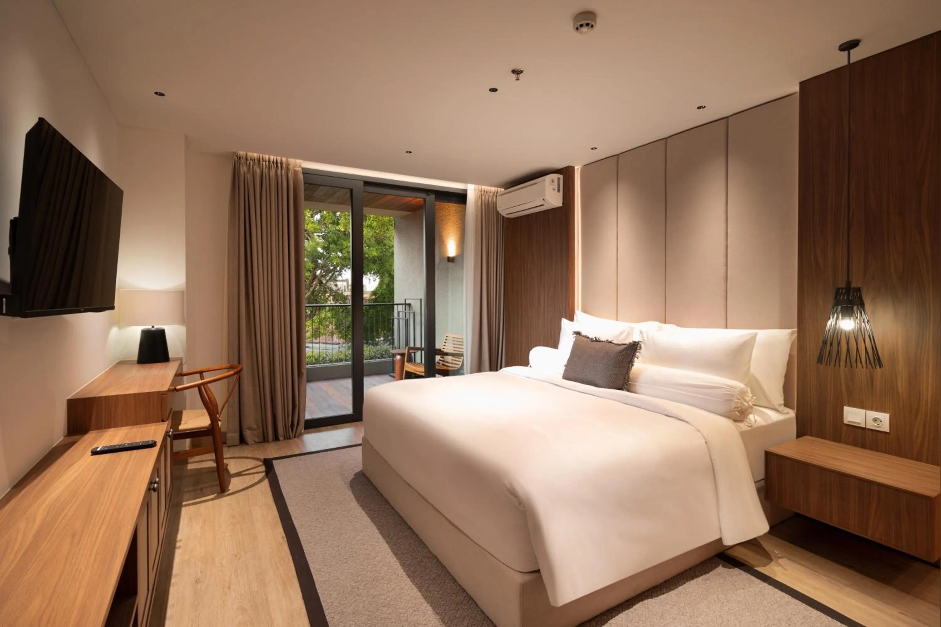 Bedroom, Bed in Beachwalk Residence