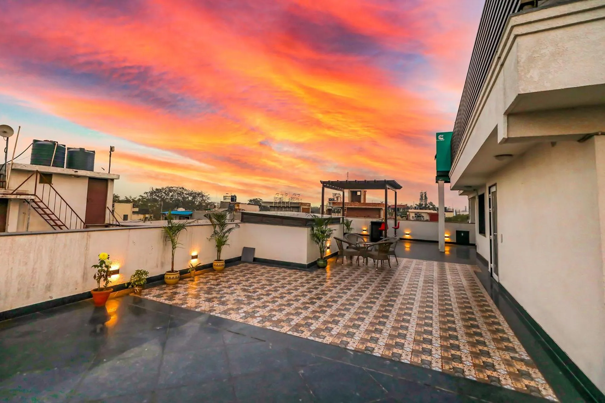 Balcony/Terrace in FabHotel La Paz Stay B&B
