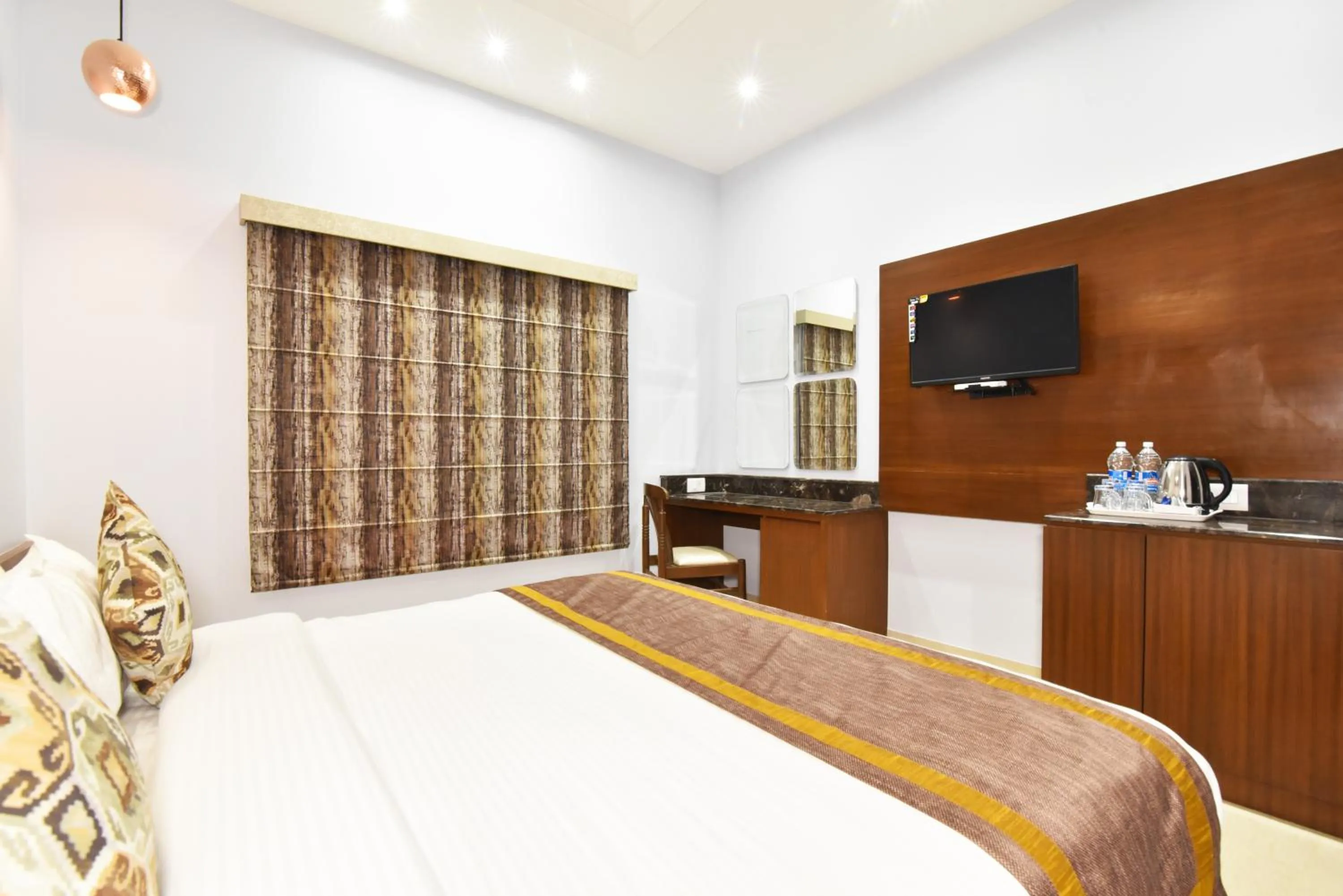 Bed in Hotel Vacation Inn