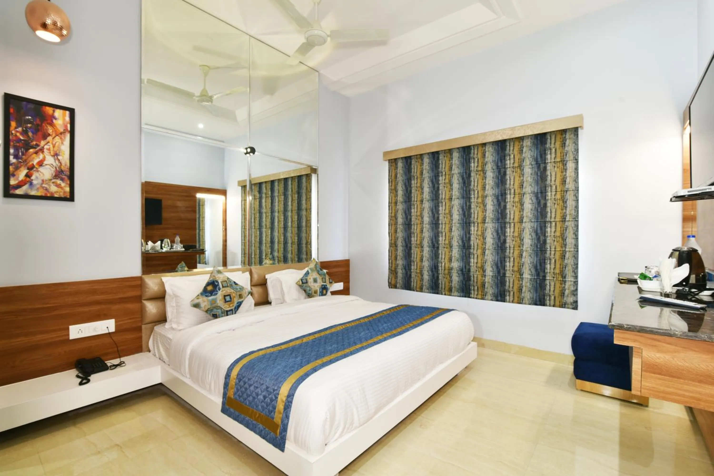 Bed in Hotel Vacation Inn