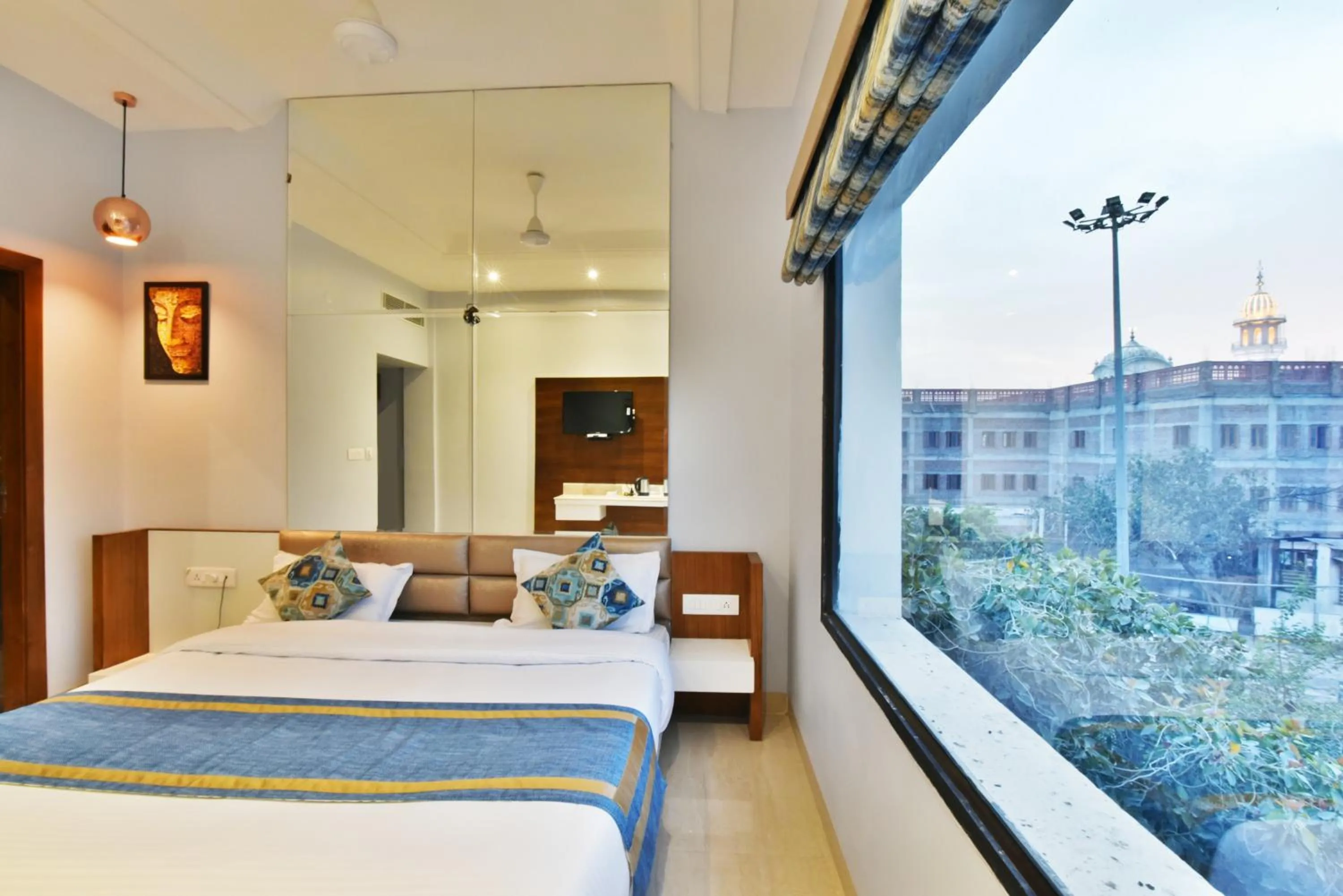 Bed in Hotel Vacation Inn