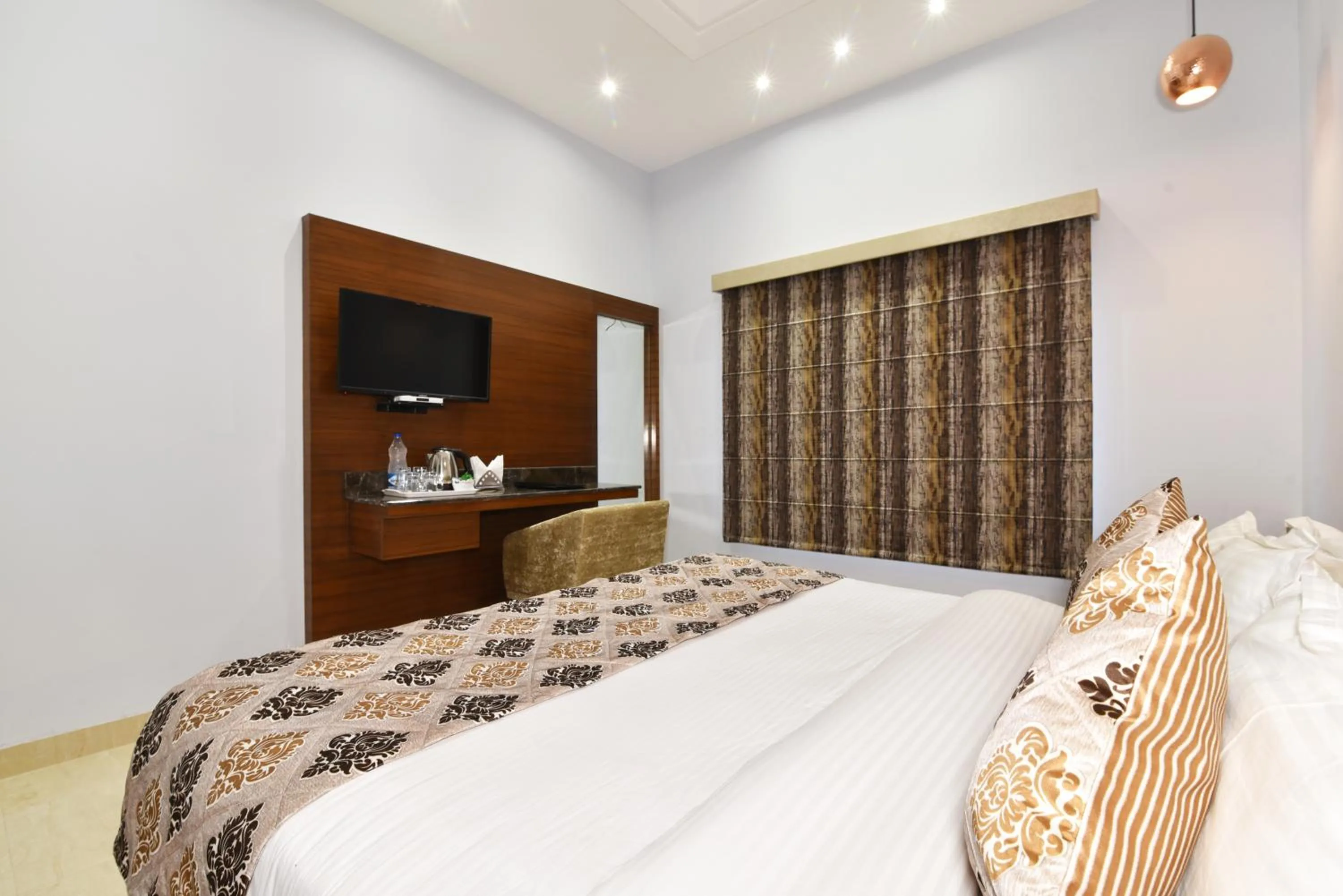 Bed in Hotel Vacation Inn