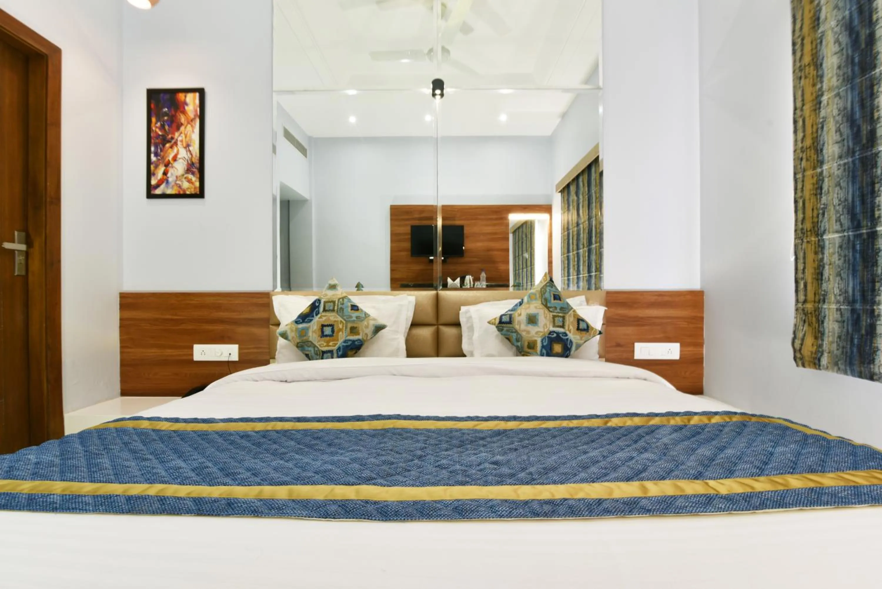 Bed in Hotel Vacation Inn