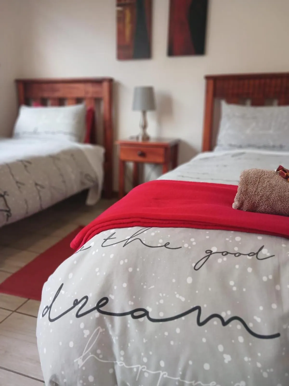 Bed in AVIENTO Guesthouse