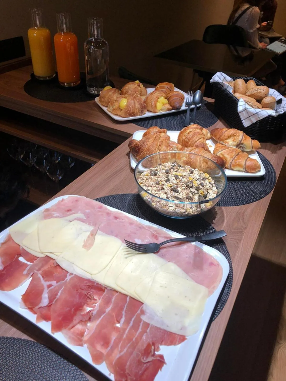 Breakfast in ELICAL Exclusive Private Suites