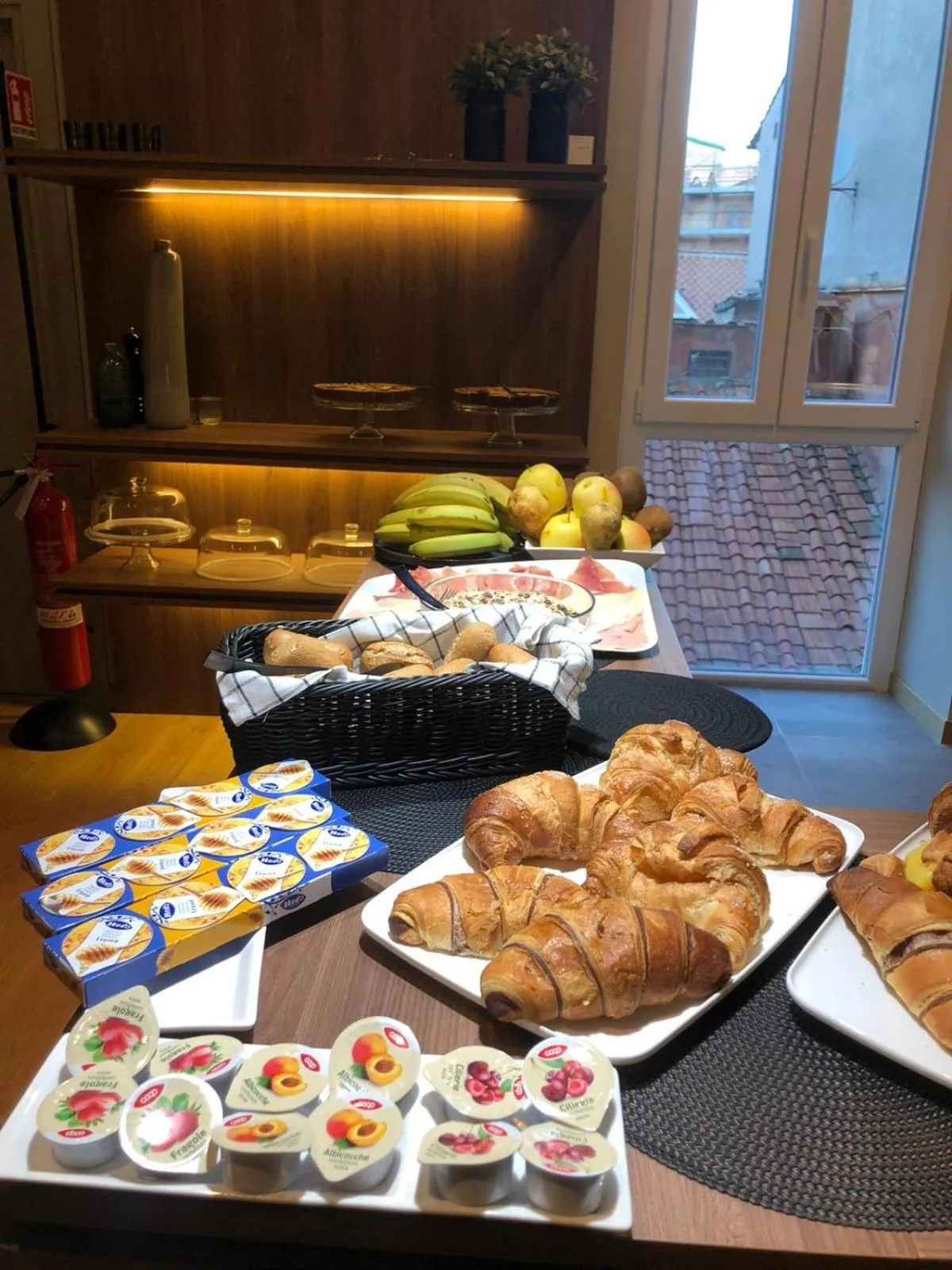 Breakfast in ELICAL Exclusive Private Suites