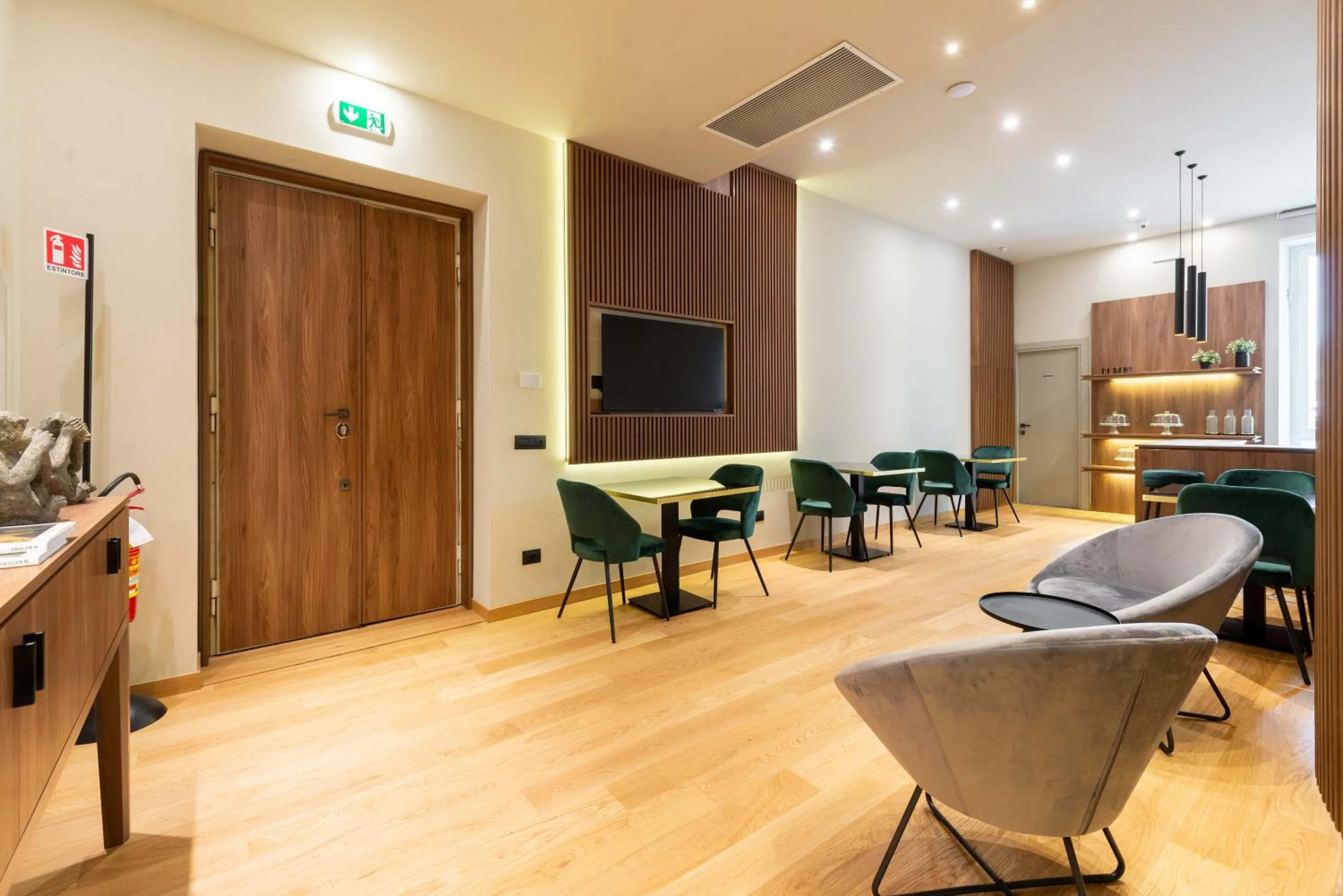 Lobby or reception in ELICAL Exclusive Private Suites