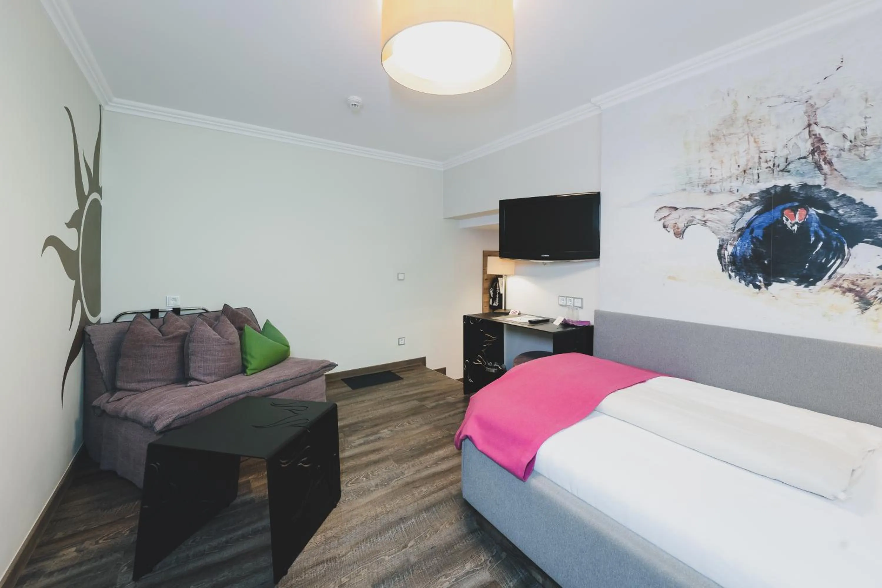 Photo of the whole room, Bed in Hotel DIE SONNE