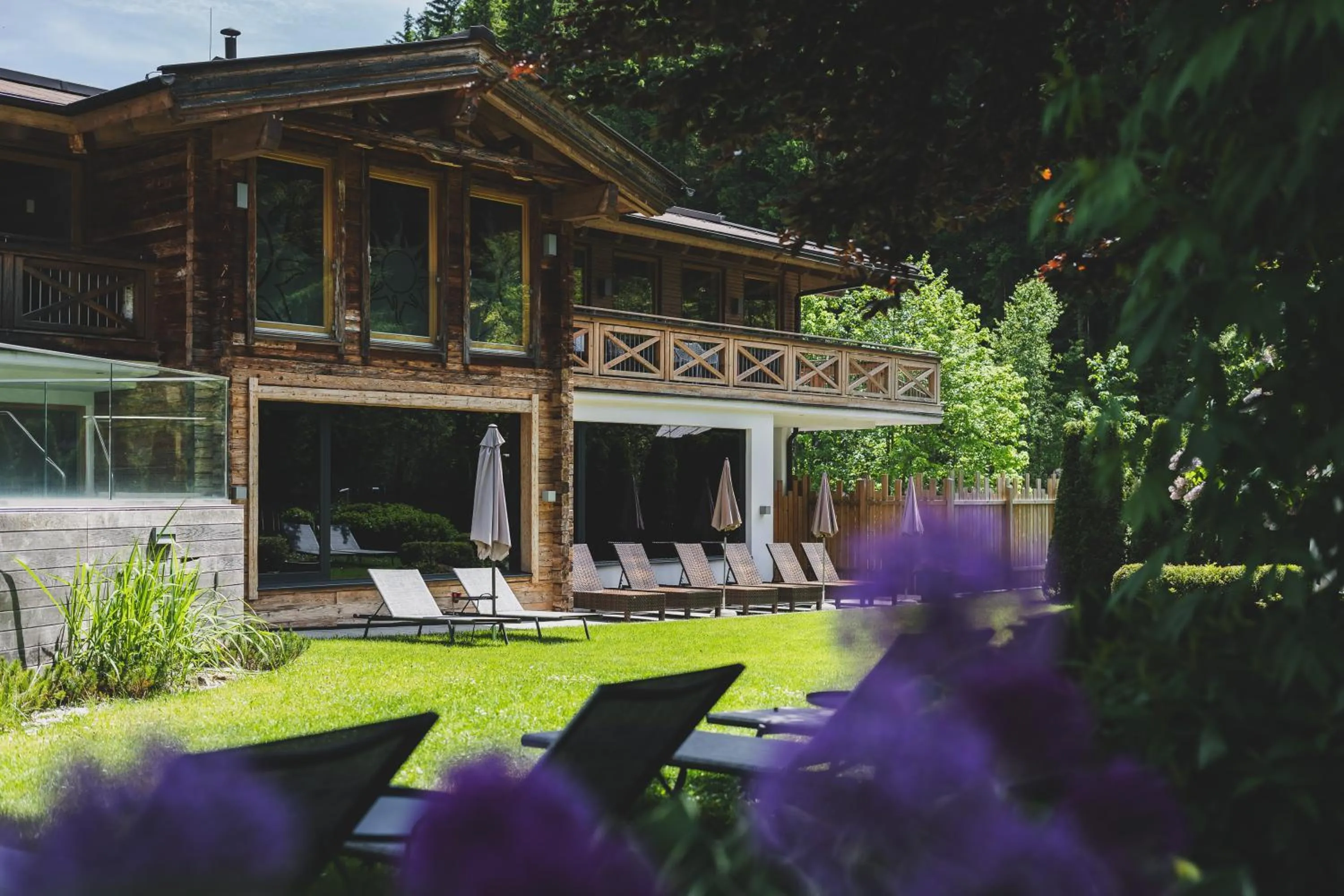 Property building in Hotel DIE SONNE