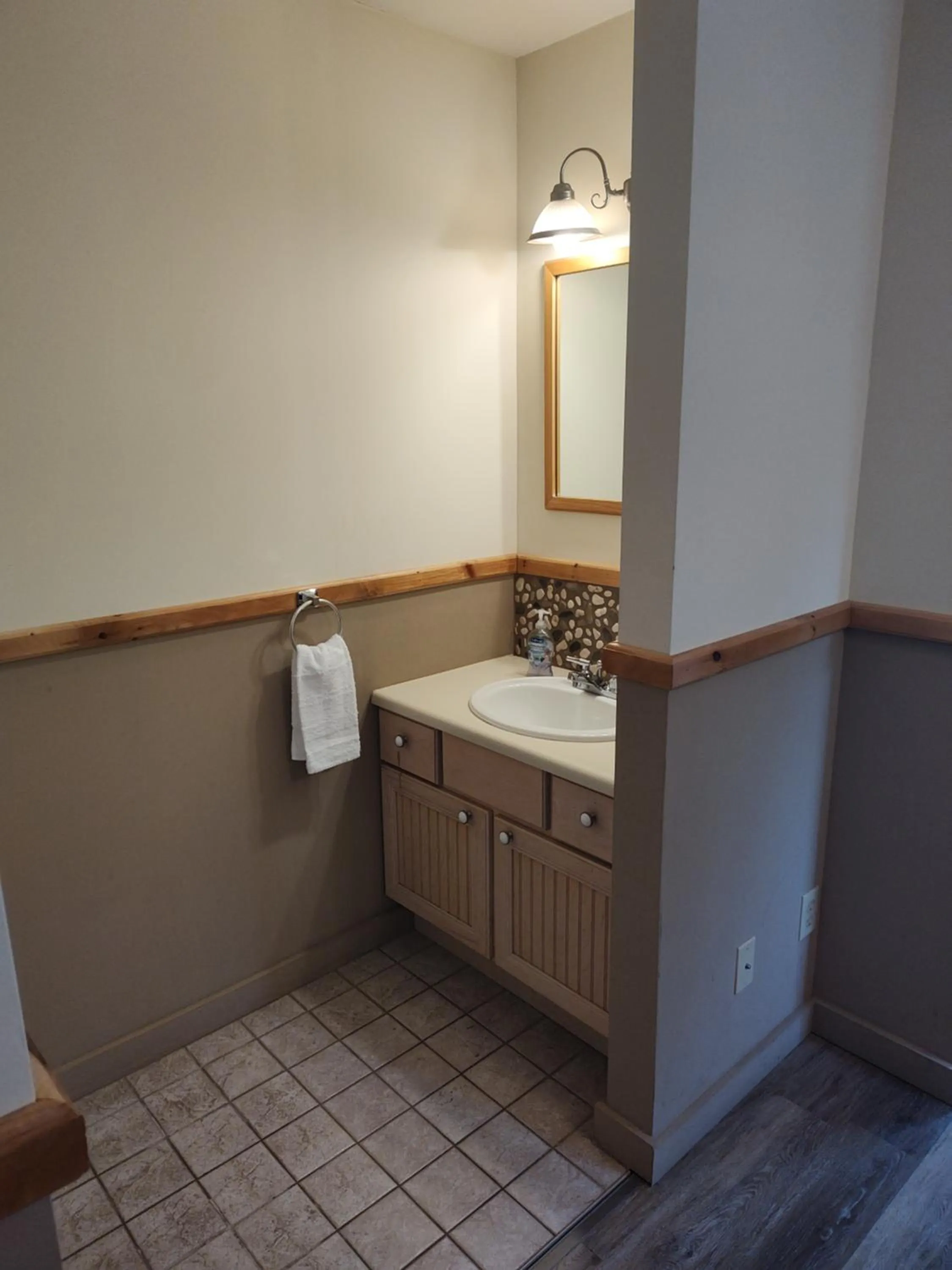 Bathroom in Doveberry Inn