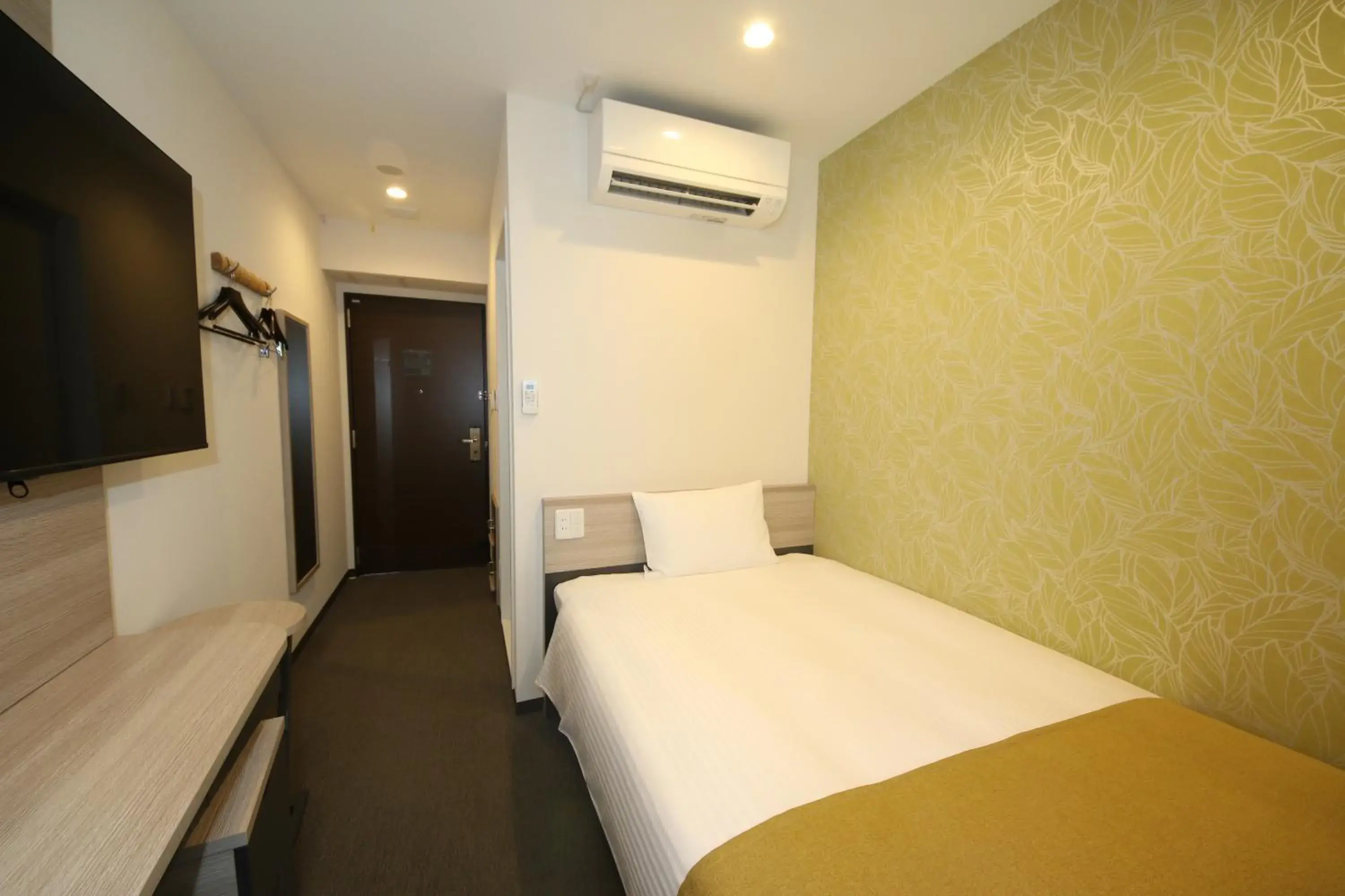 Economy Single Room in Kuretake Inn Premium Numazu Kitaguchi Ekimae Economy Single Room in Kuretake Inn Premium Numazu Kitaguchi Ekimae