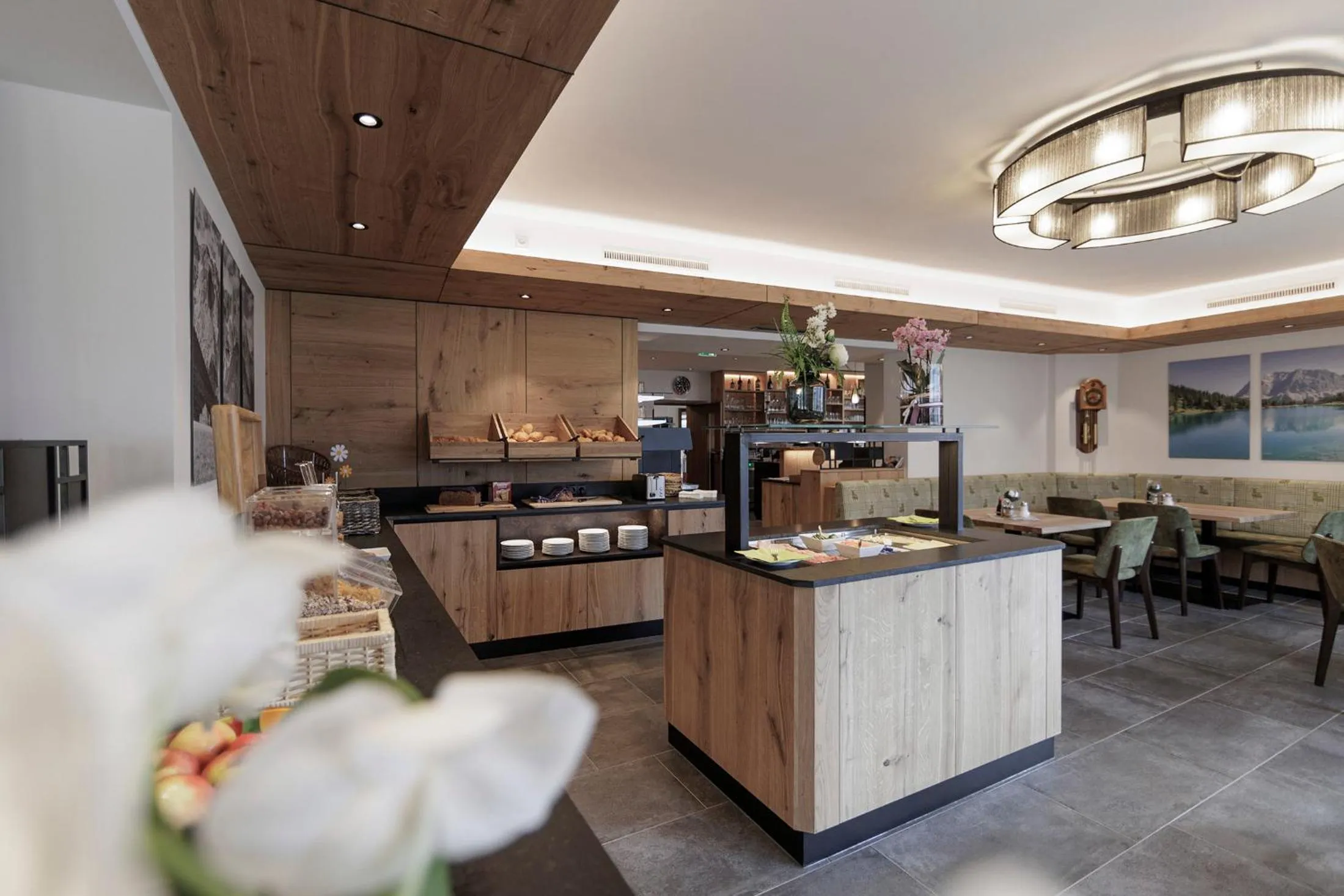 Restaurant/places to eat in Hotel Neuwirt