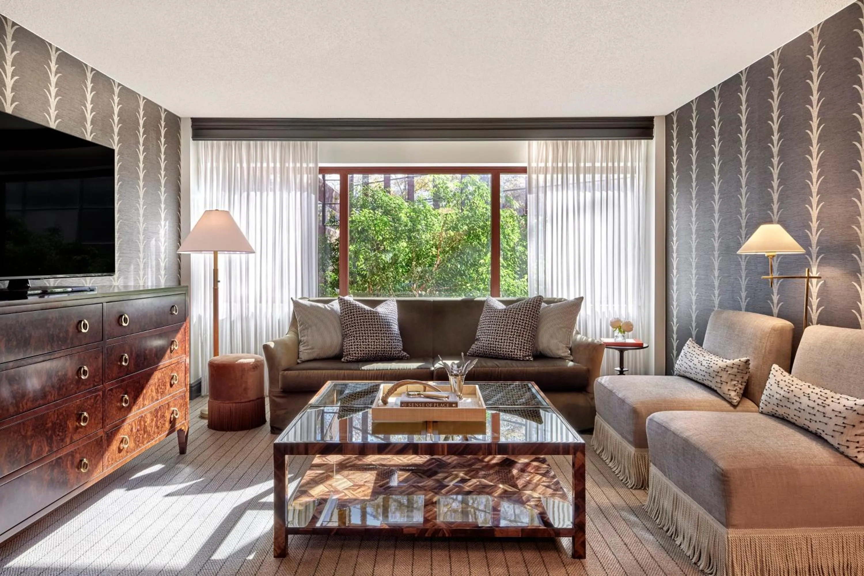 Bedroom in Omni Charlottesville Hotel