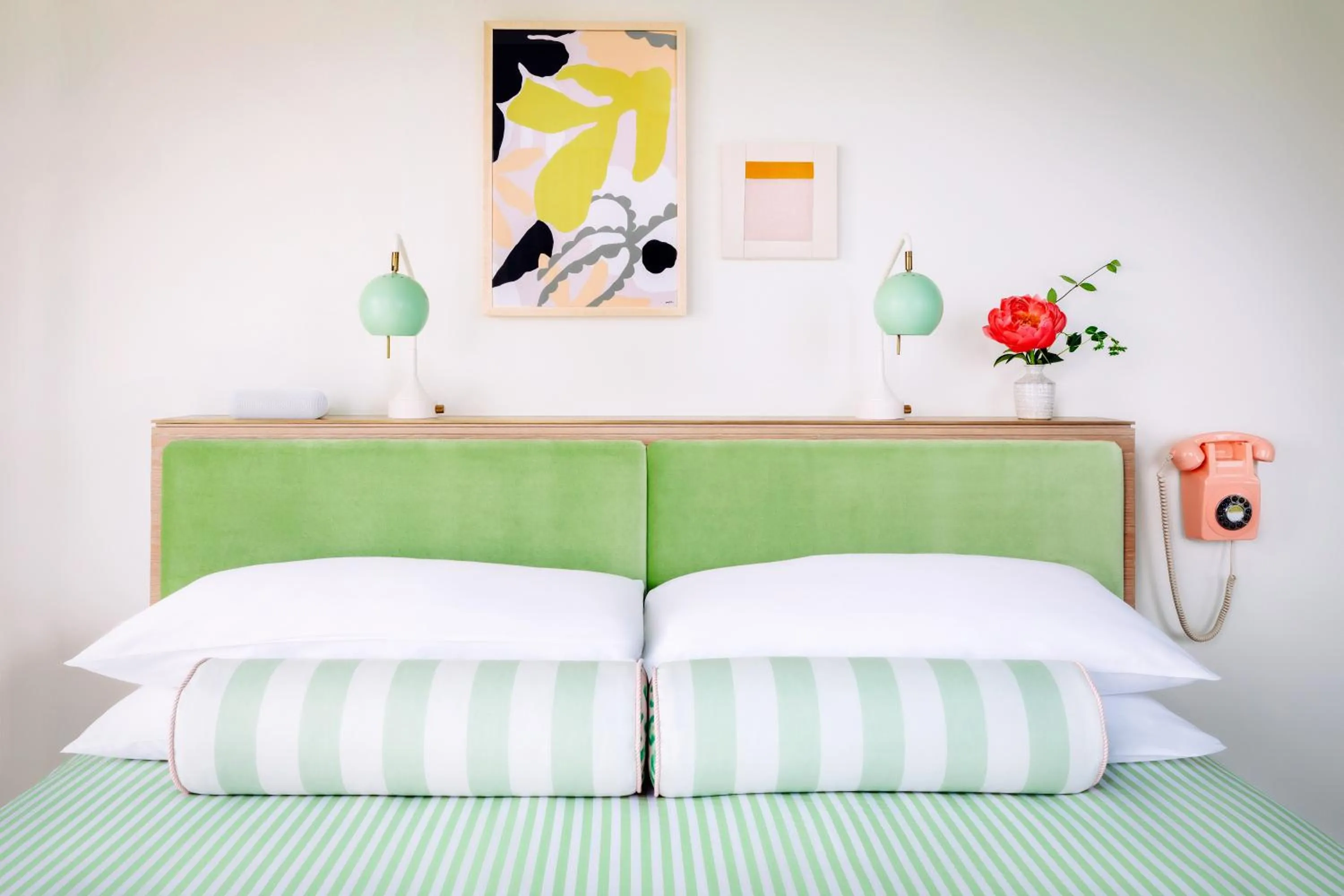 Bed in The Goodtime Hotel, Miami Beach a Tribute Portfolio Hotel