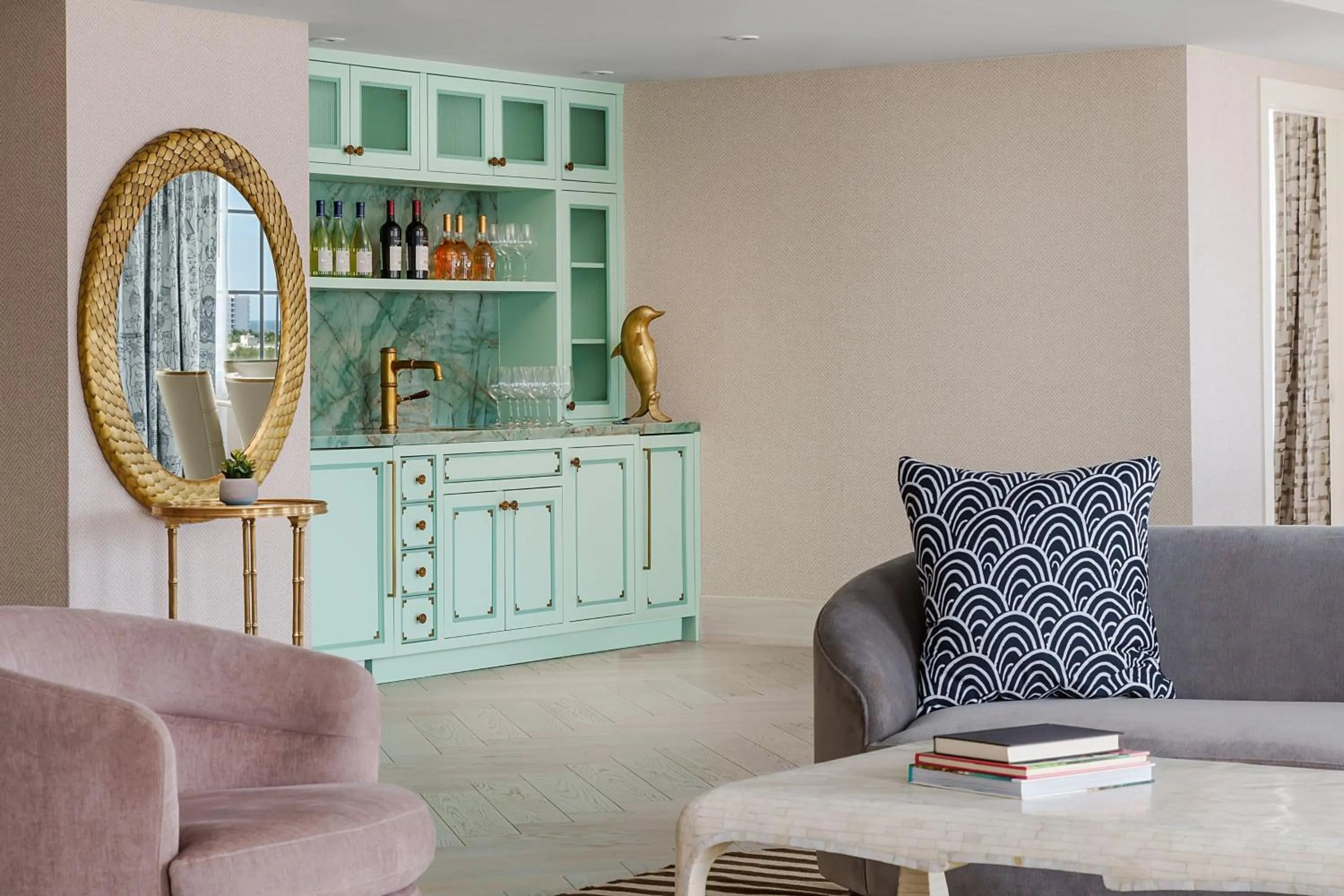 Lounge or bar in The Goodtime Hotel, Miami Beach a Tribute Portfolio Hotel