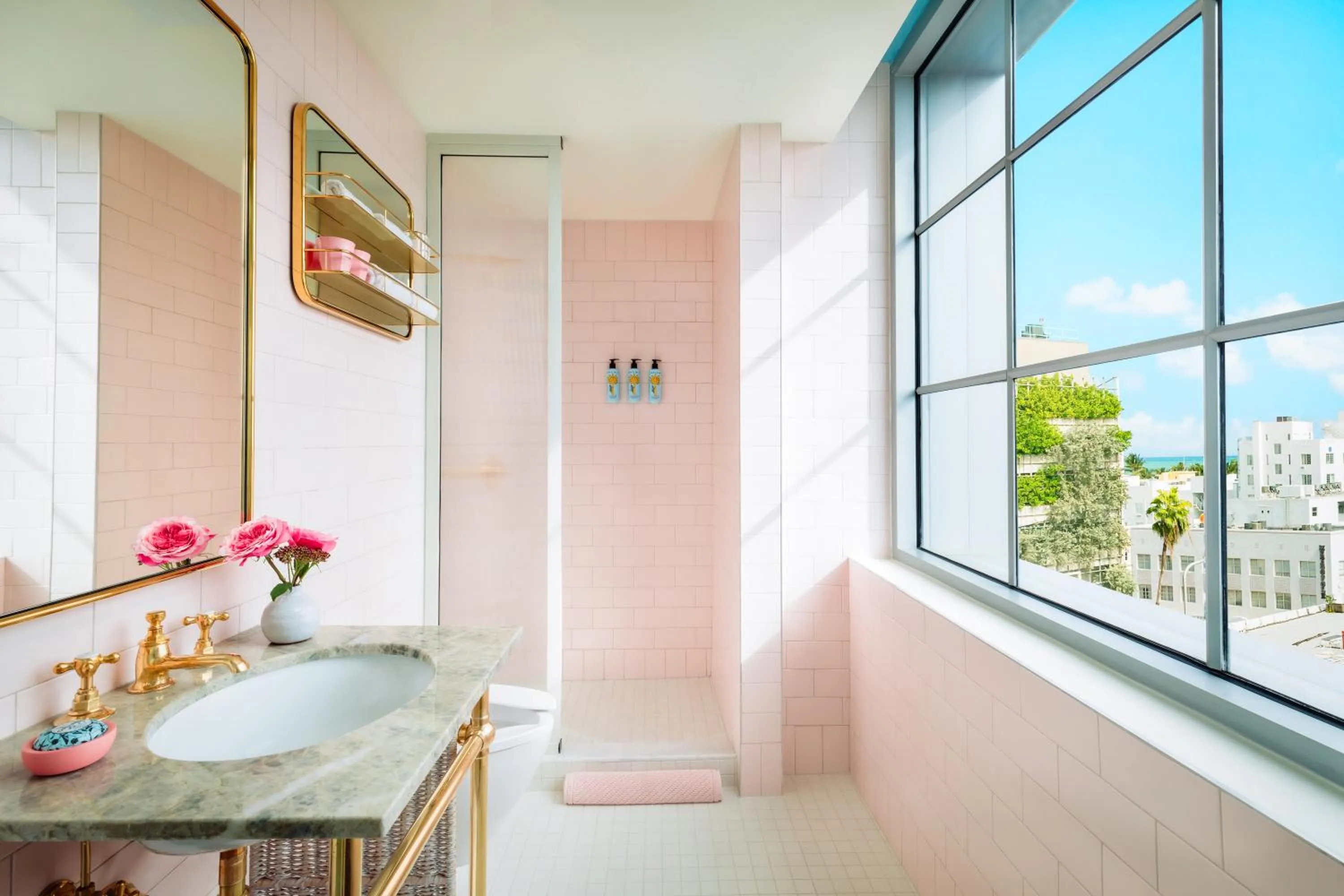 Bathroom in The Goodtime Hotel, Miami Beach a Tribute Portfolio Hotel