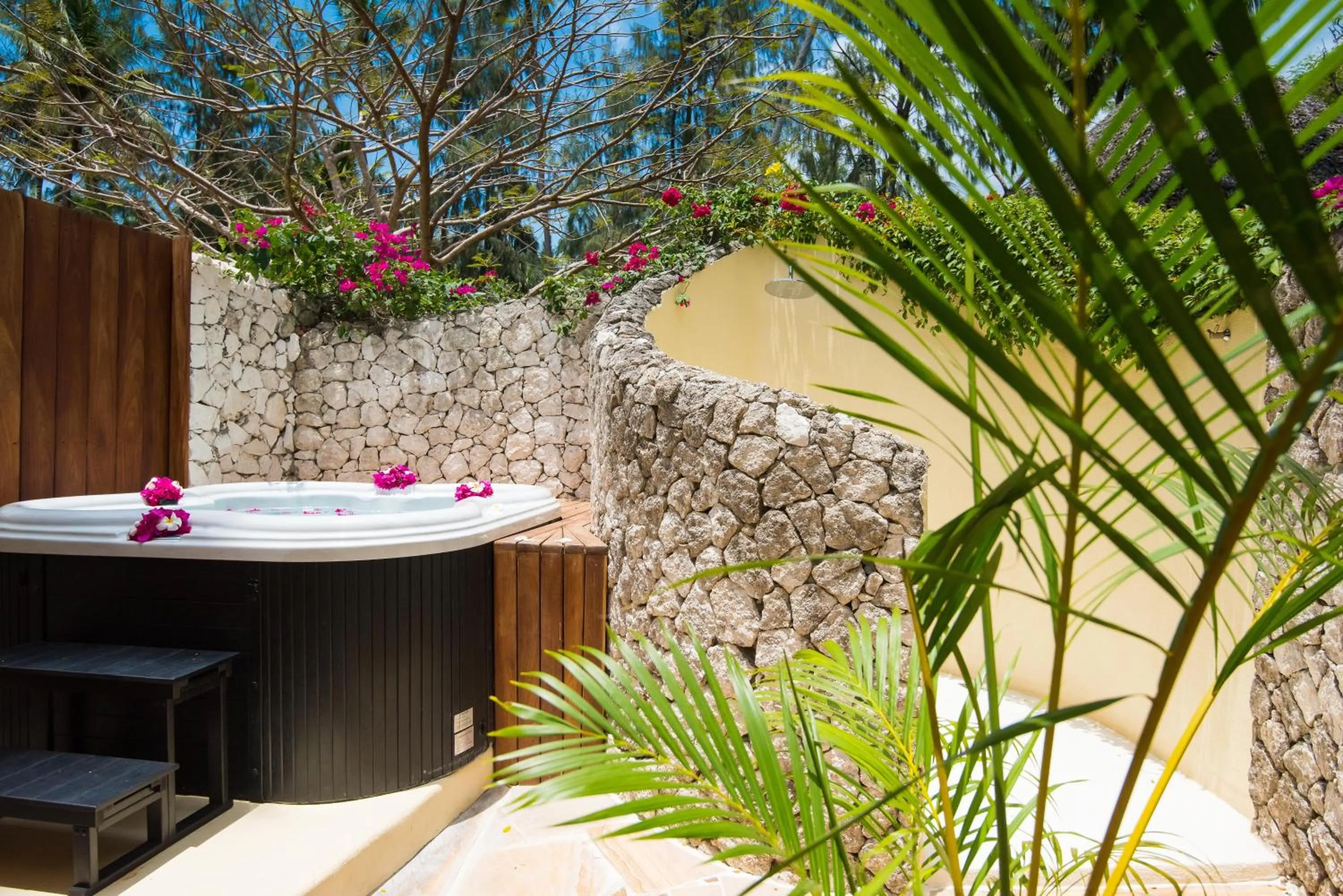 Hot Tub in Zanzibar White Sand Luxury Villas & Spa - Relais & Chateaux