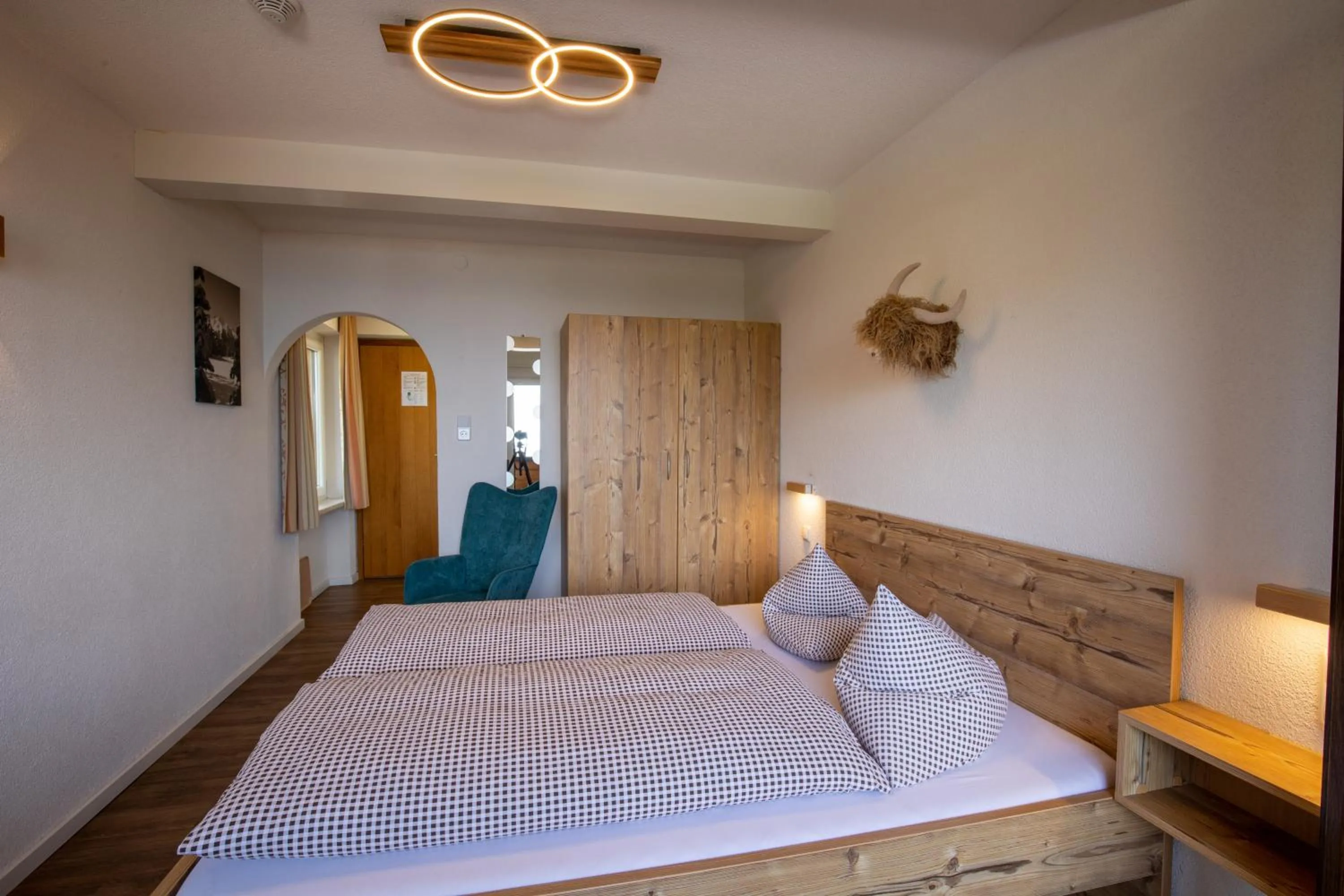 Photo of the whole room, Bed in Hotel Pension Tyrol