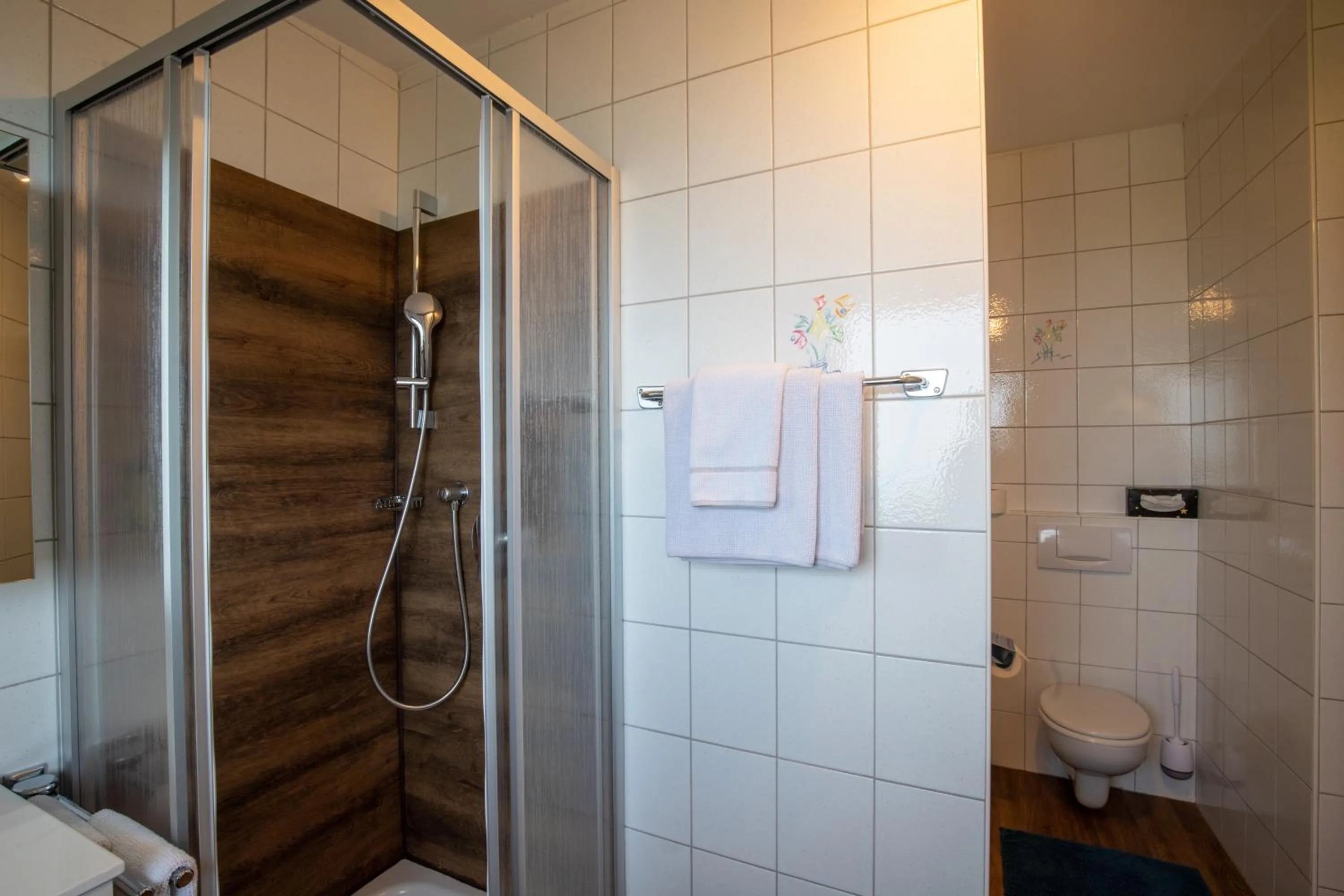 Bathroom in Hotel Pension Tyrol