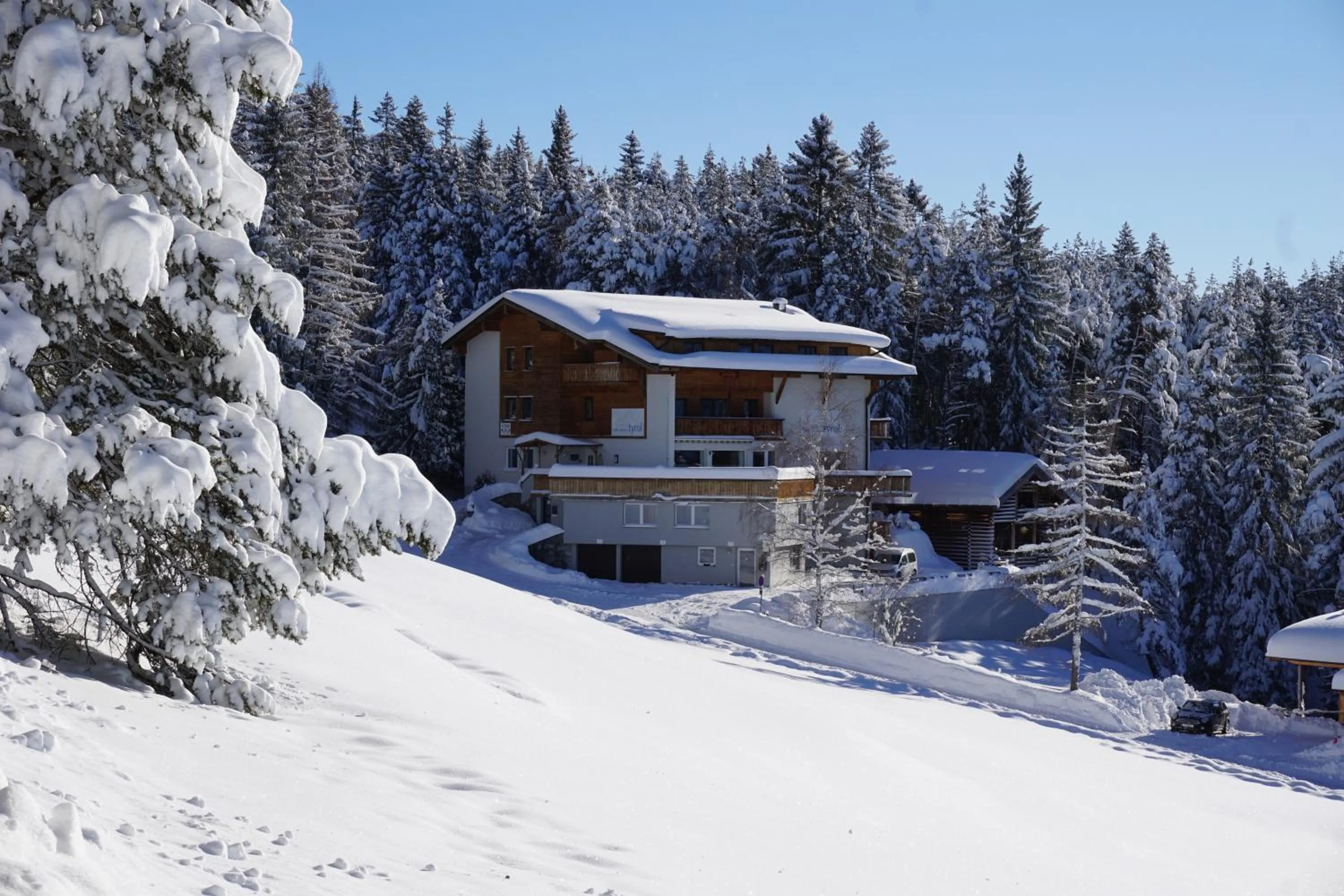 Property building in Hotel Pension Tyrol