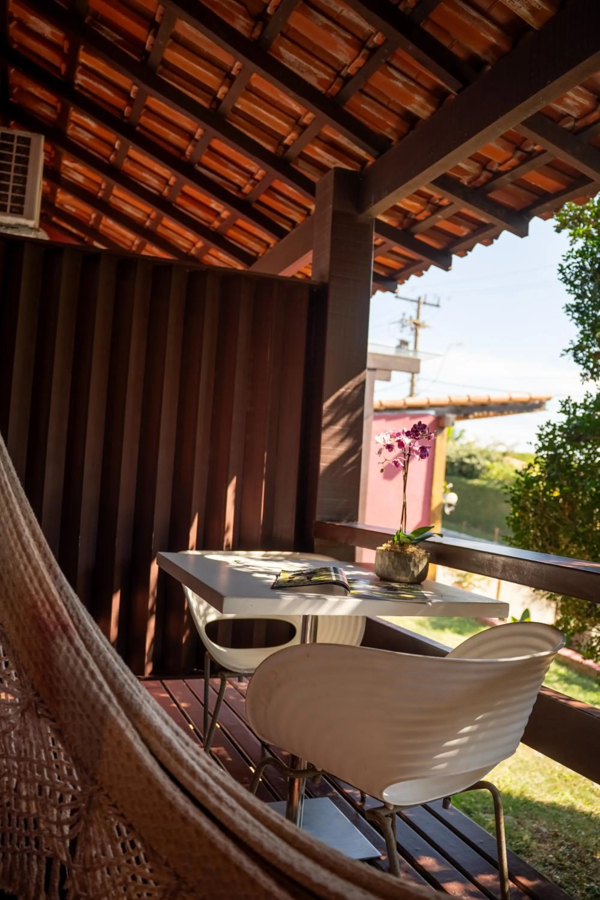 Balcony/Terrace in Jubarte Hotel by Insólito