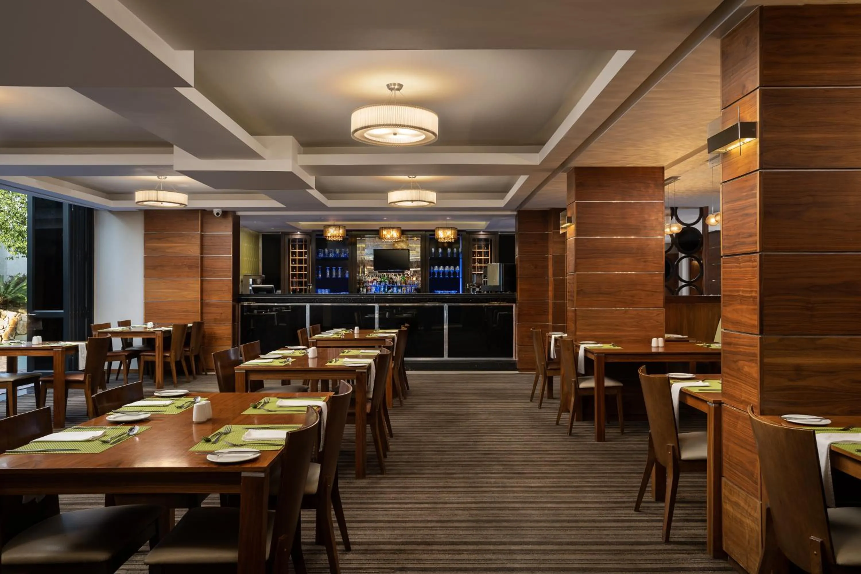 Restaurant/places to eat in Premier Hotel Midrand