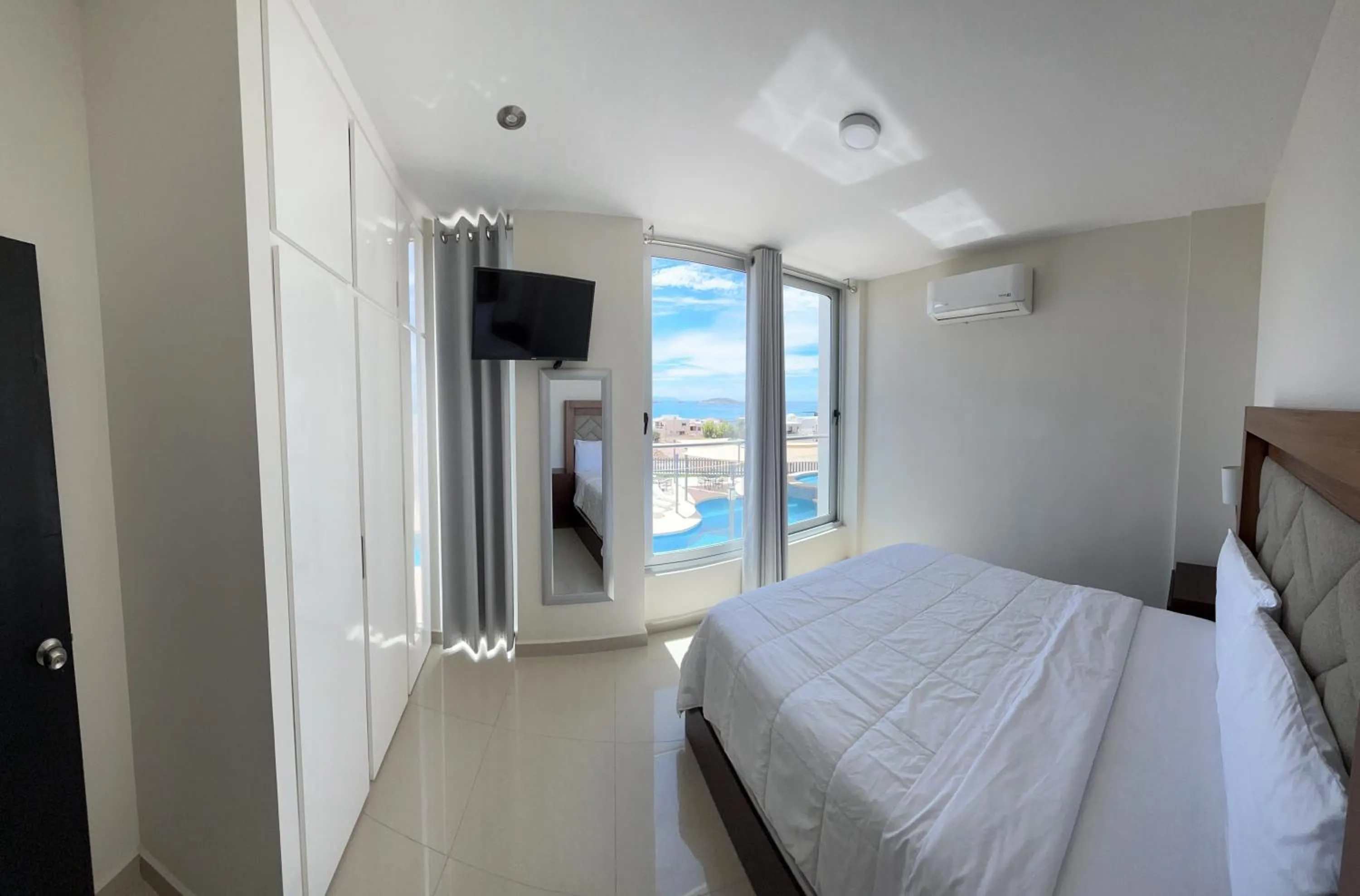 Bed in Suites Rubí - Las Mejores vistas de San Carlos