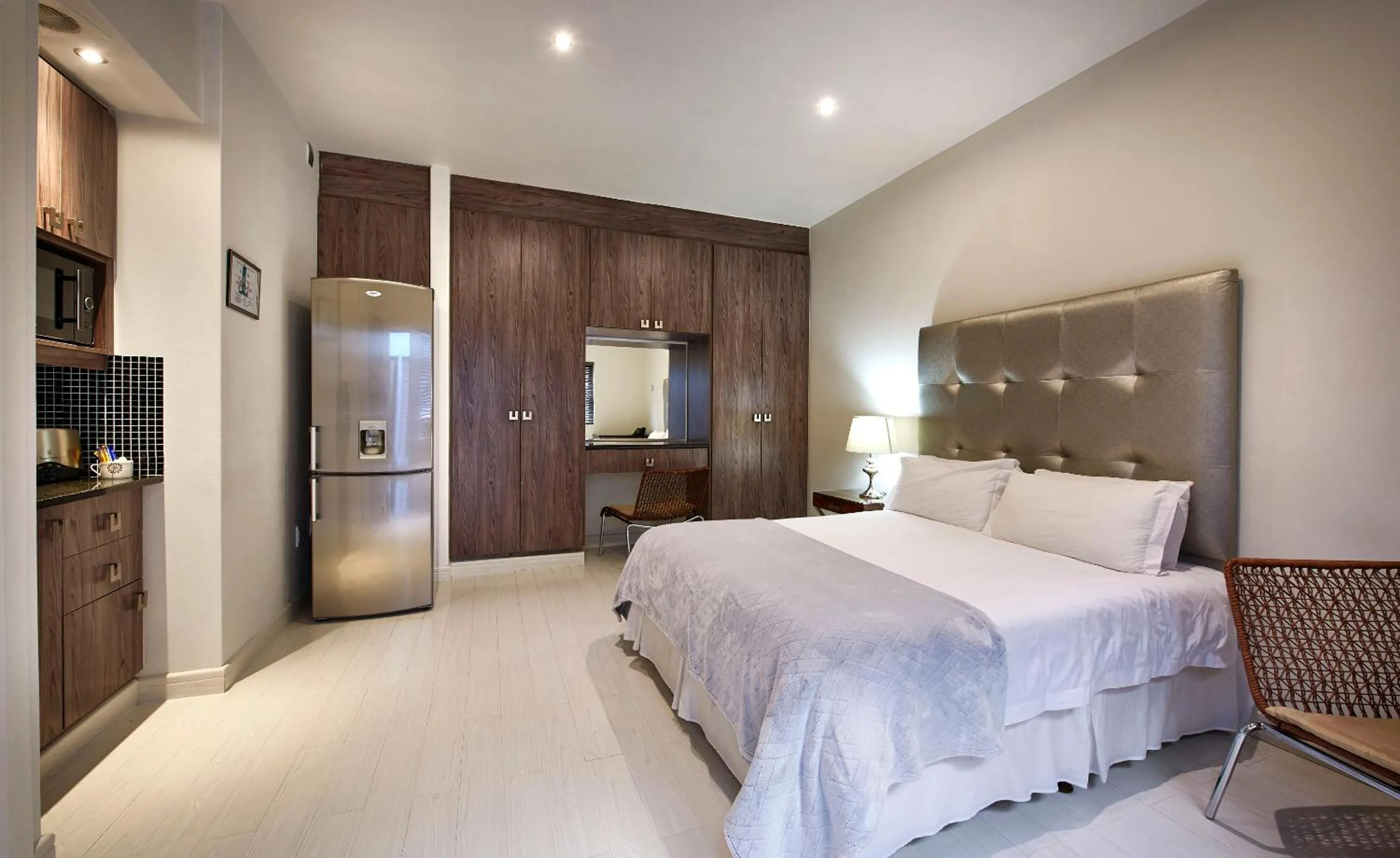 TV and multimedia, Bed in Dynasty Forest Sandown Self Catering Hotel