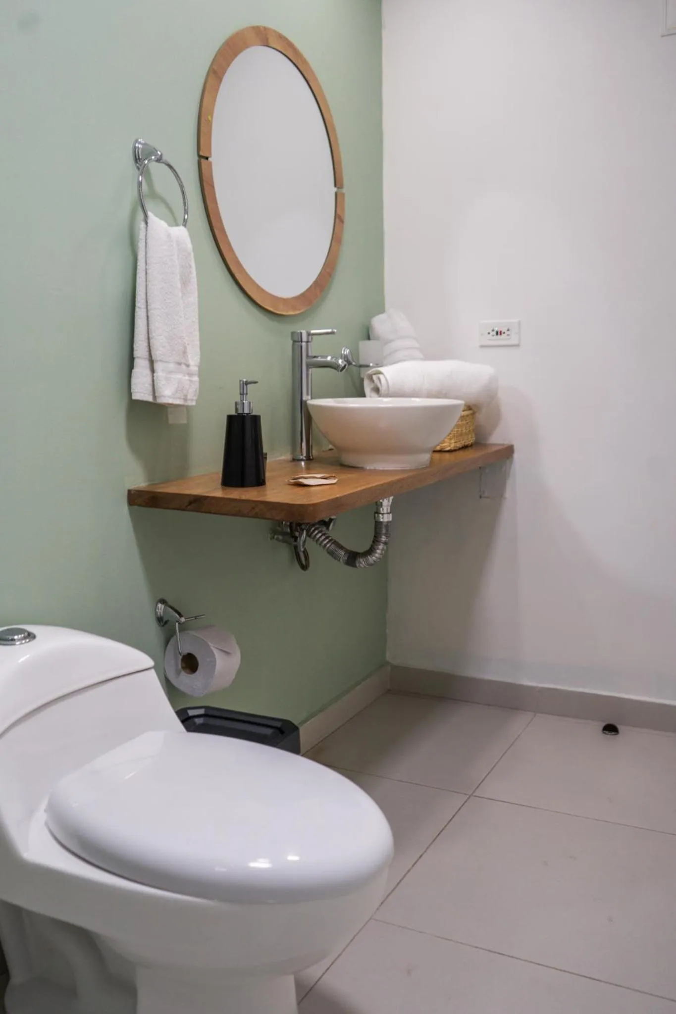 Toilet in Hotel Bambu Milla De Oro