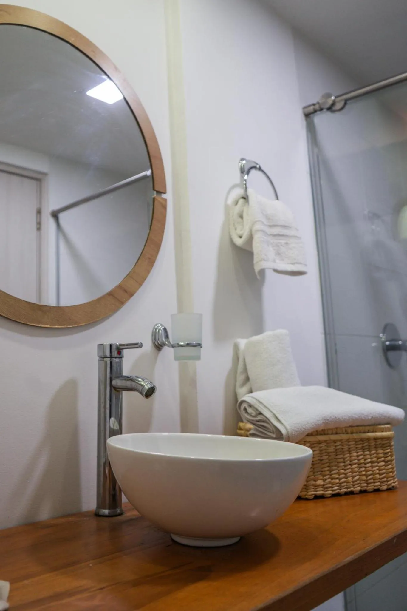 Shower in Hotel Bambu Milla De Oro