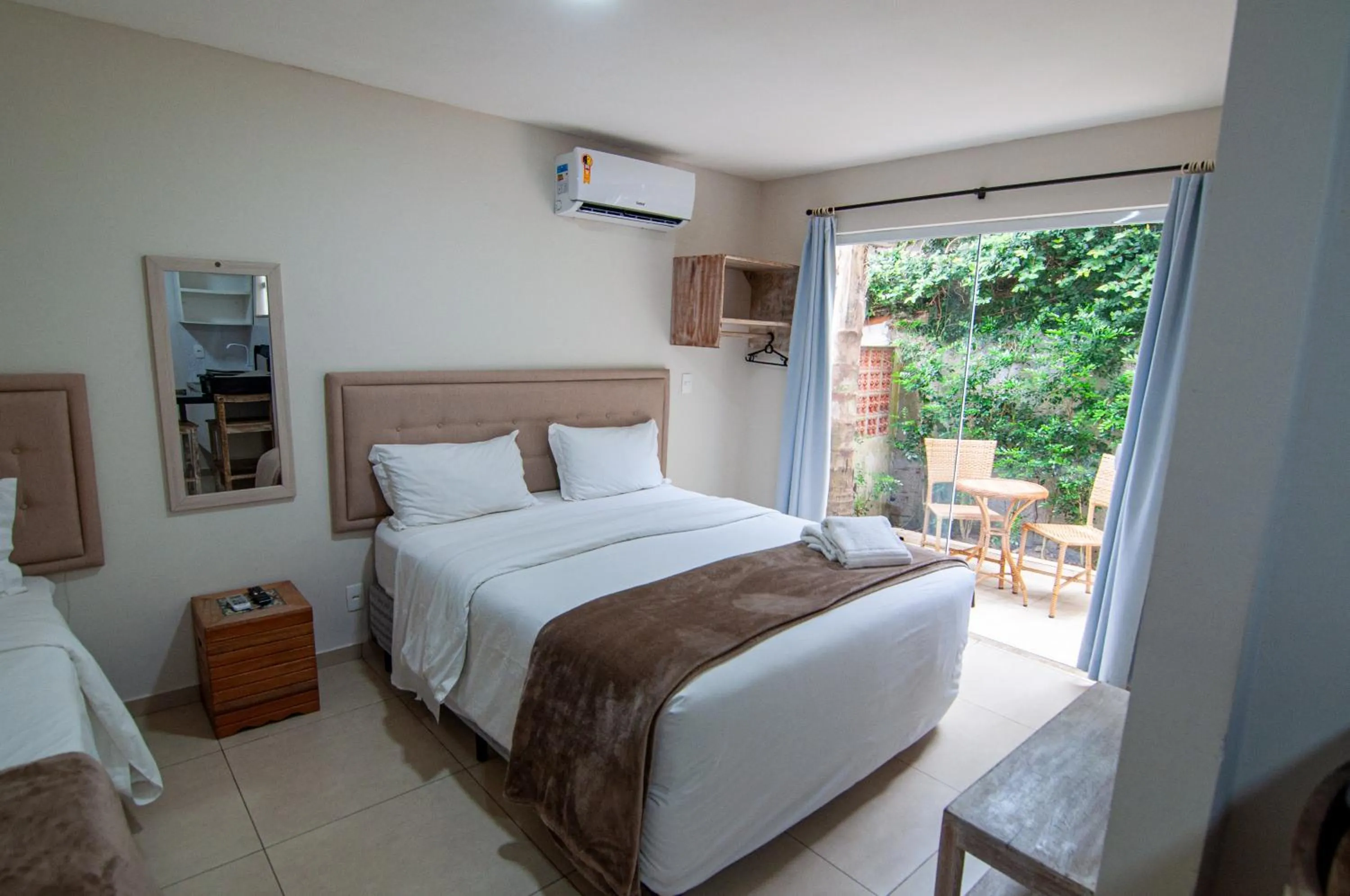 Photo of the whole room in Pousada Maktub