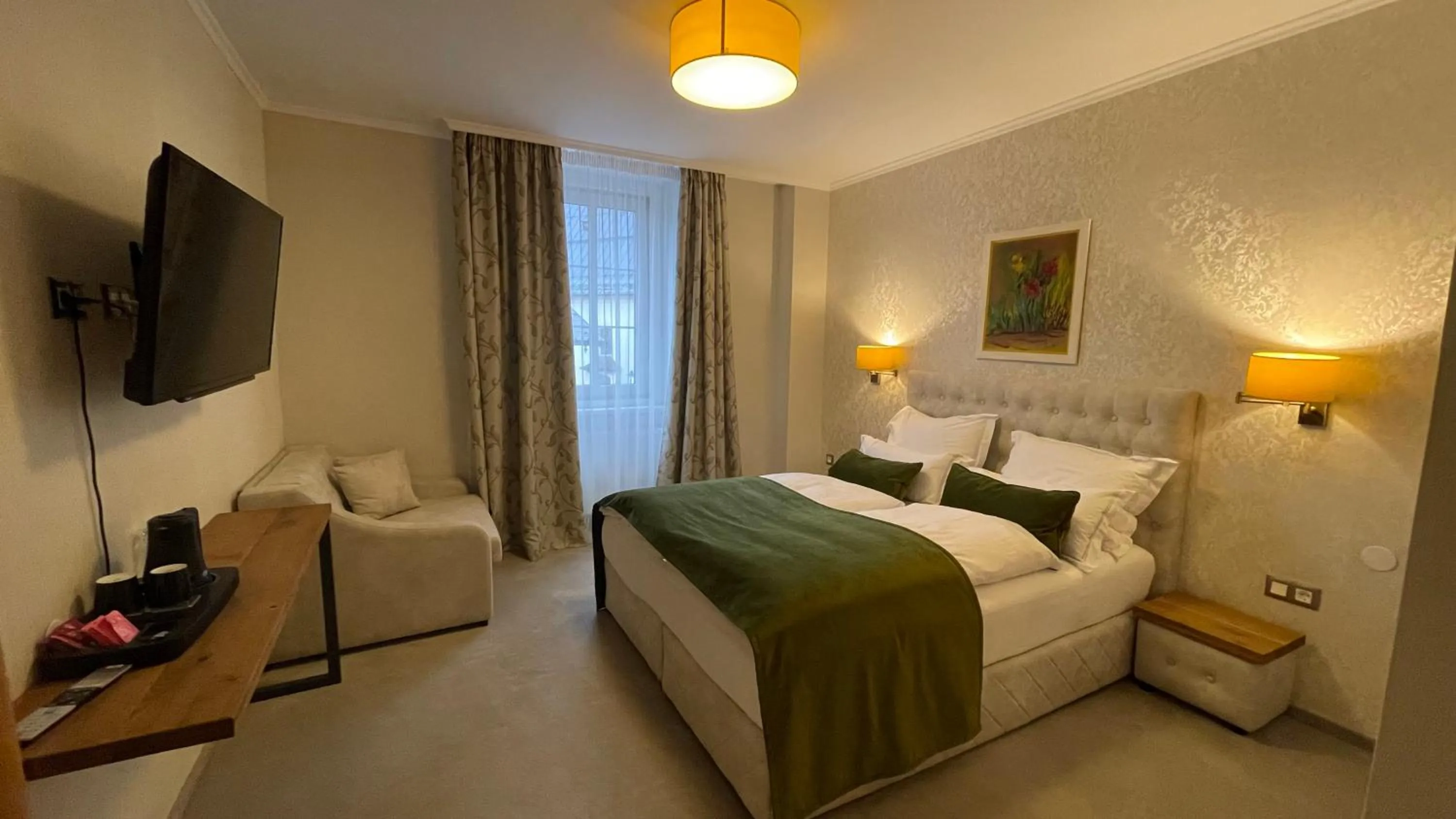 Bedroom, Bed in Hotel Radetzky