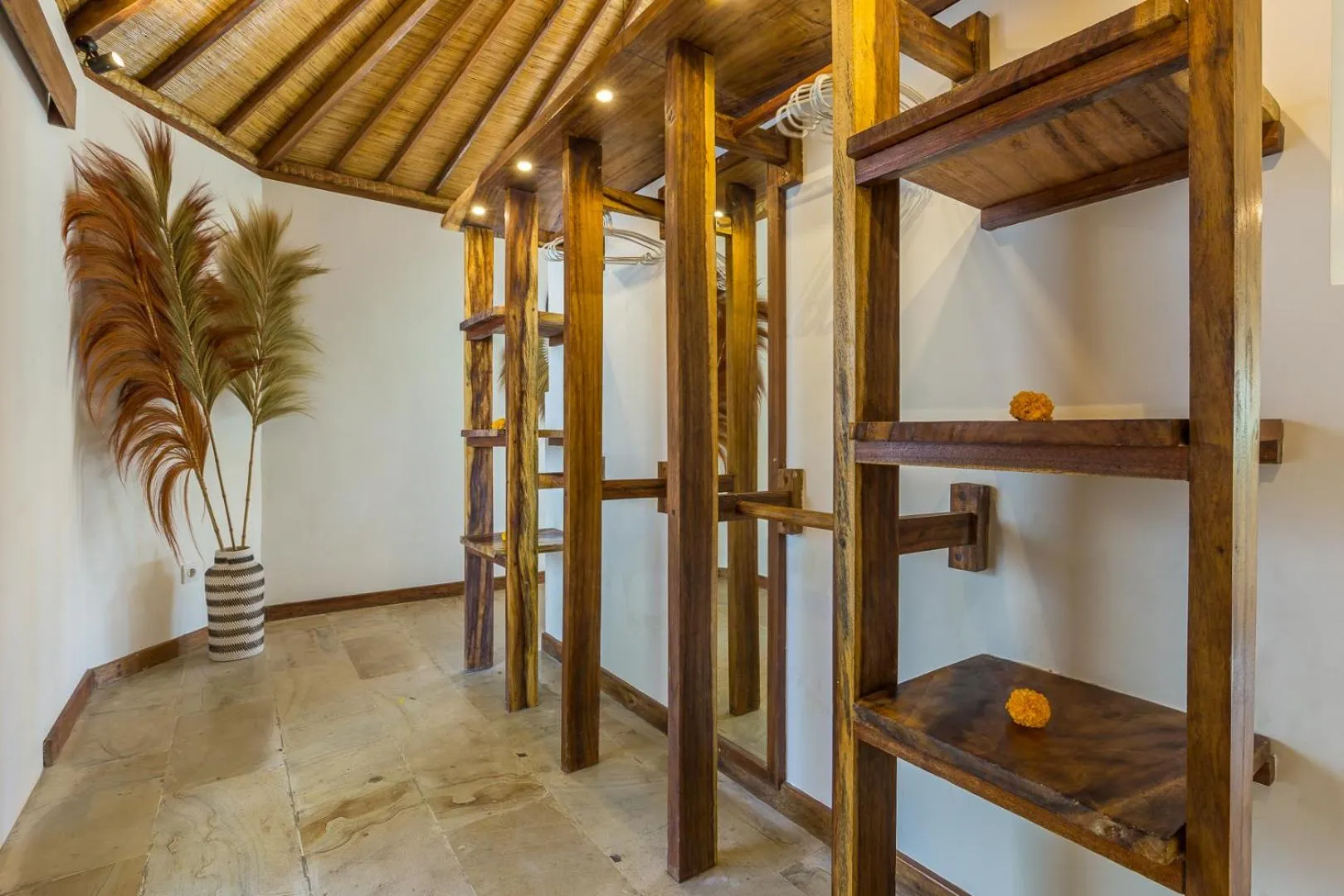 Emocean Beach Boutique Dive Resort