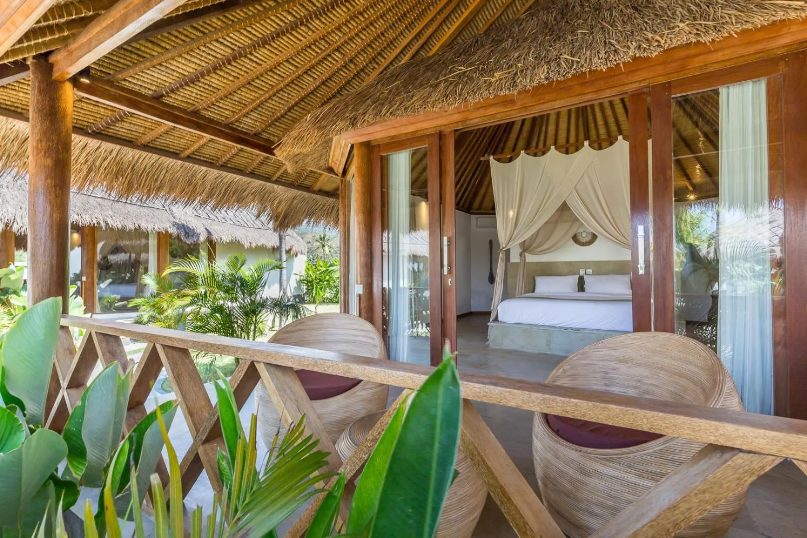 Bed in Emocean Beach Boutique Dive Resort