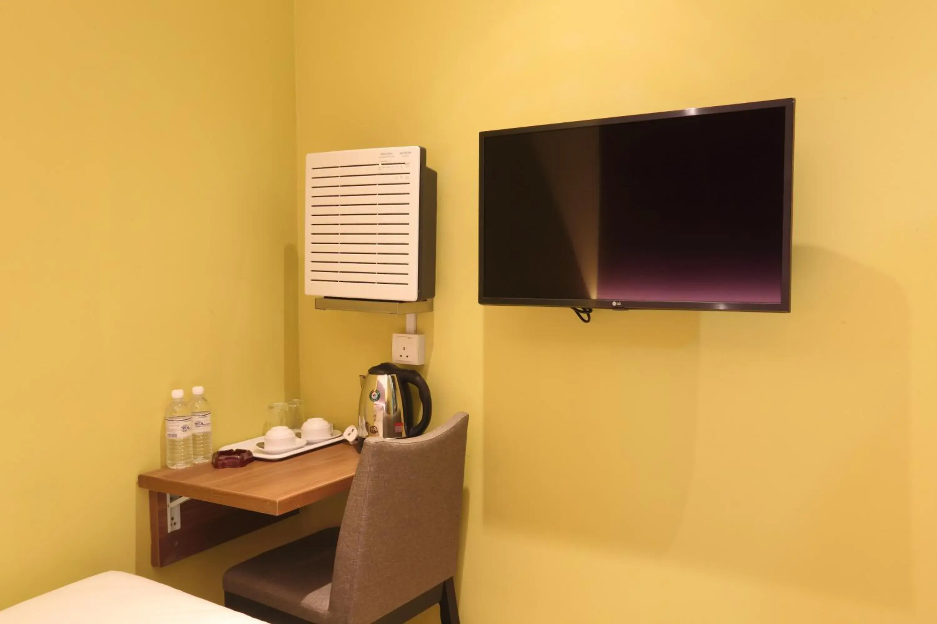 Deluxe Twin Room in YEE HOTEL Permas Jaya Deluxe Twin Room in YEE HOTEL Permas Jaya