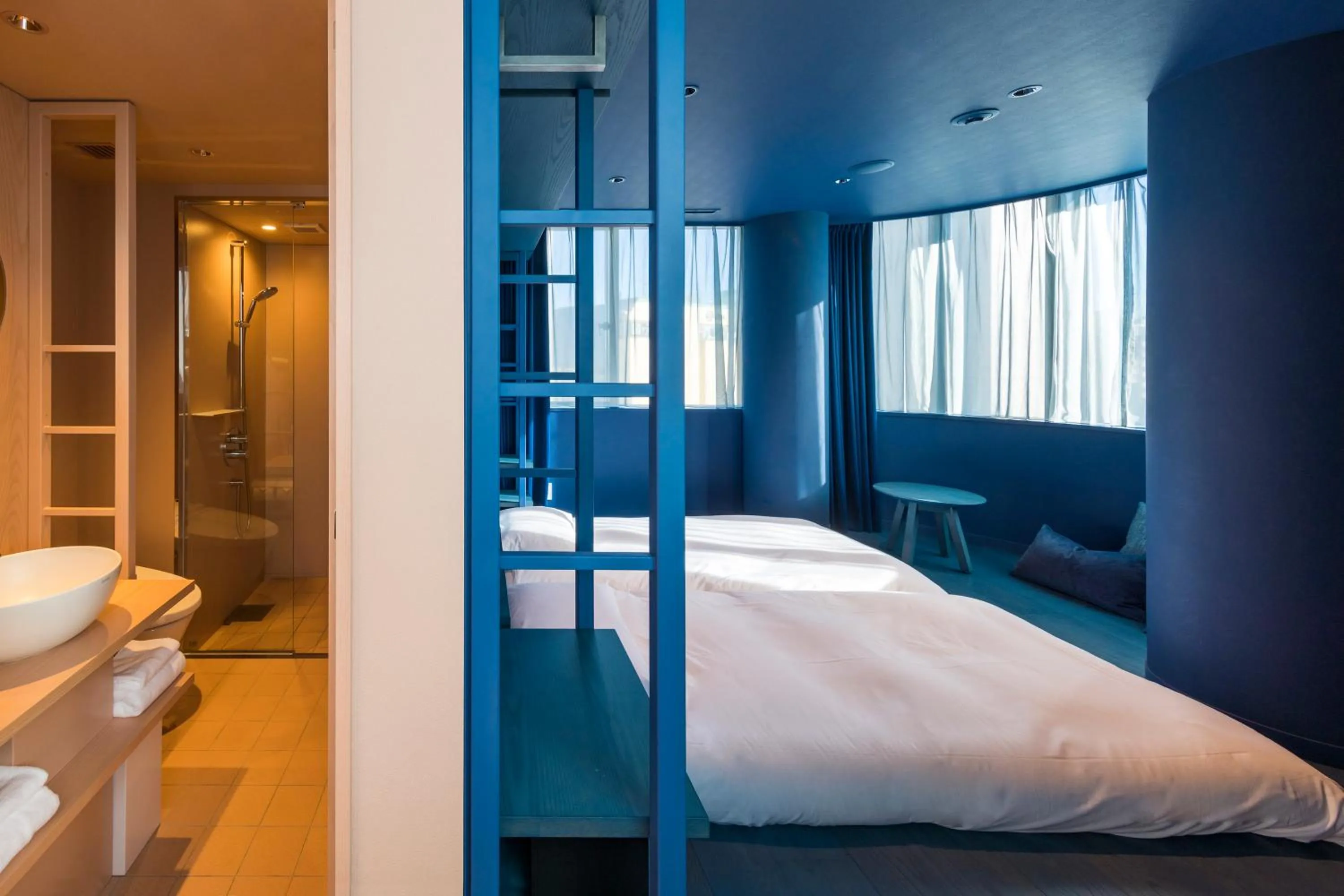 Bed in toggle hotel suidobashi TOKYO