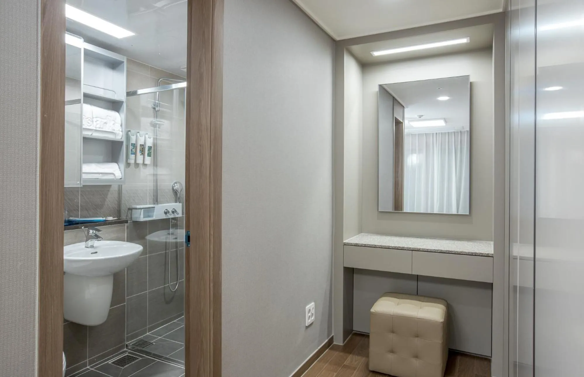 Risen Ocean Park Hotel