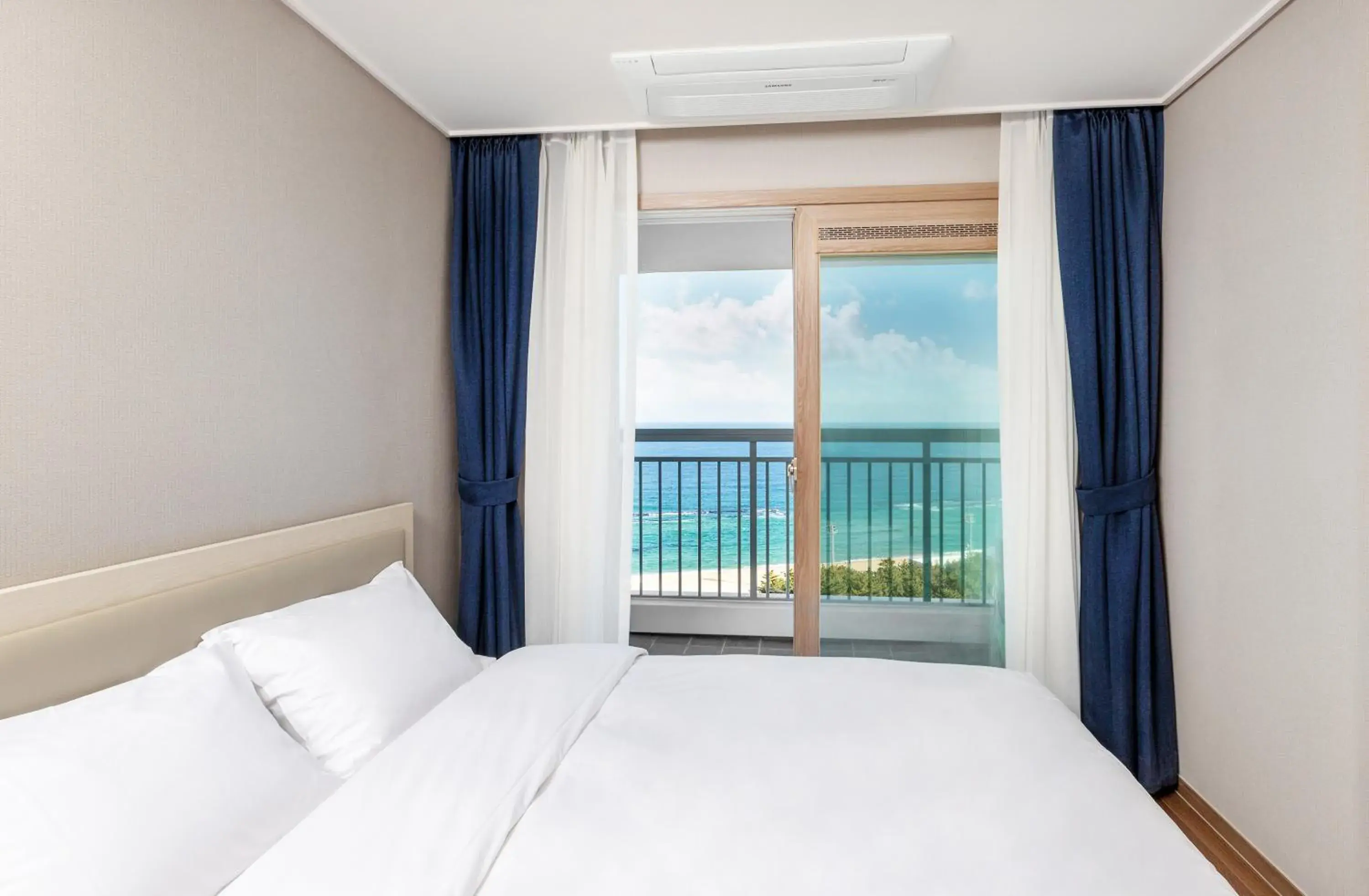 Queen Suite with Sea View in Risen Ocean Park Hotel Queen Suite with Sea View in Risen Ocean Park Hotel