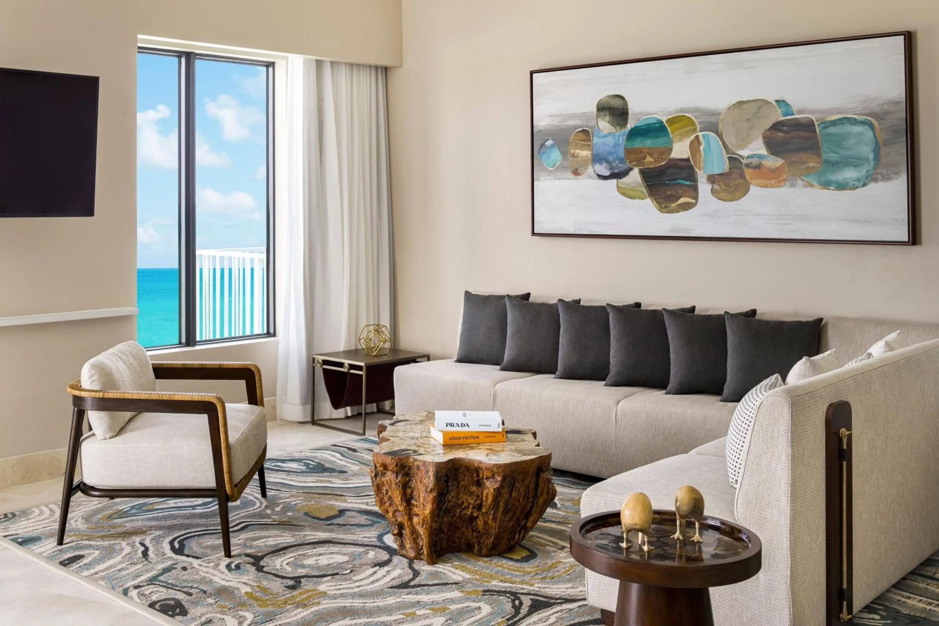 Bedroom, Bed in The St. Regis Bermuda Resort