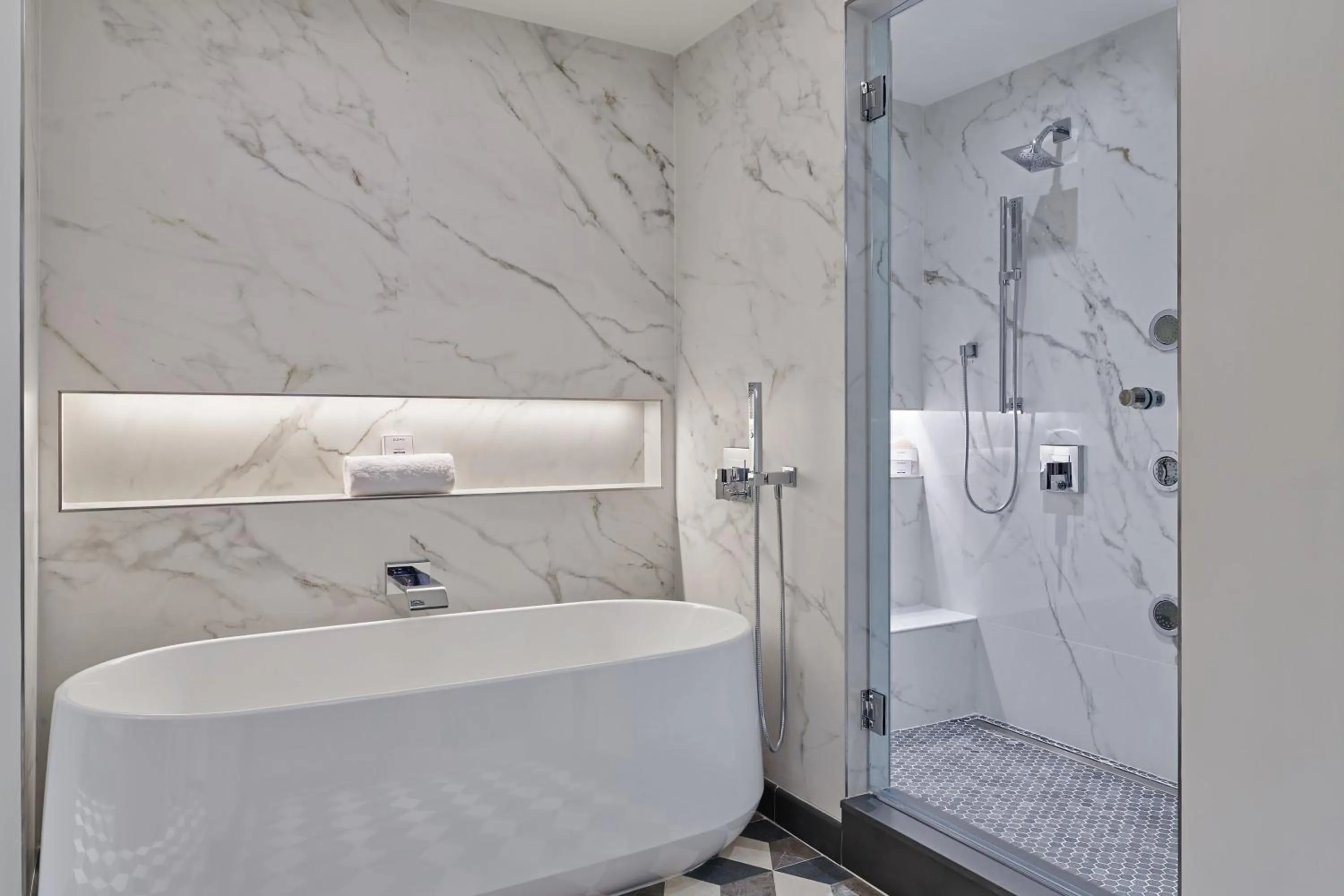 Bathroom in Walt Disney World Swan Reserve