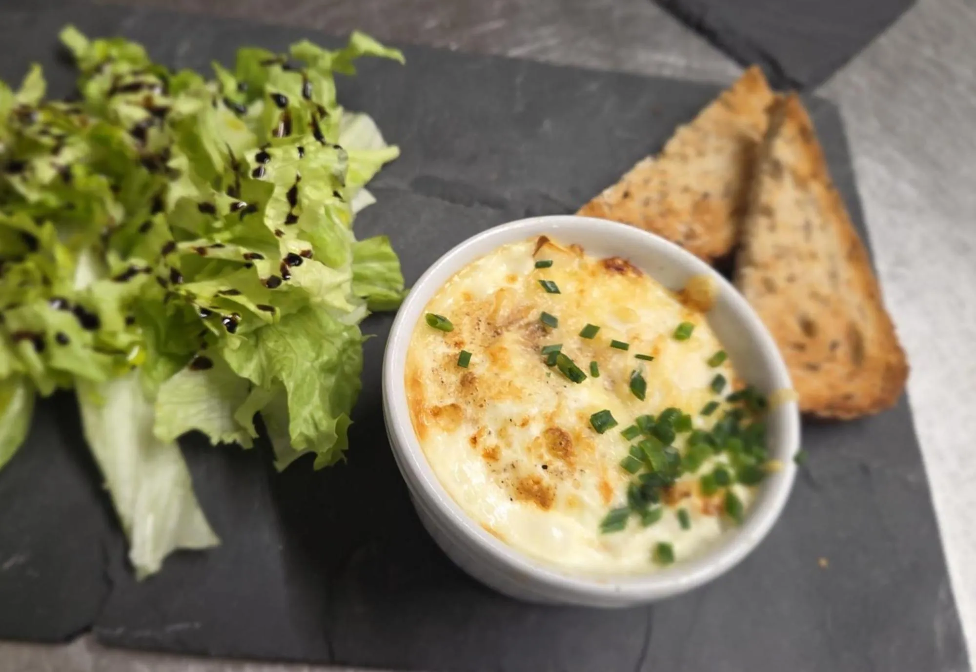 Restaurant/places to eat in Hotel Le Bourgogne