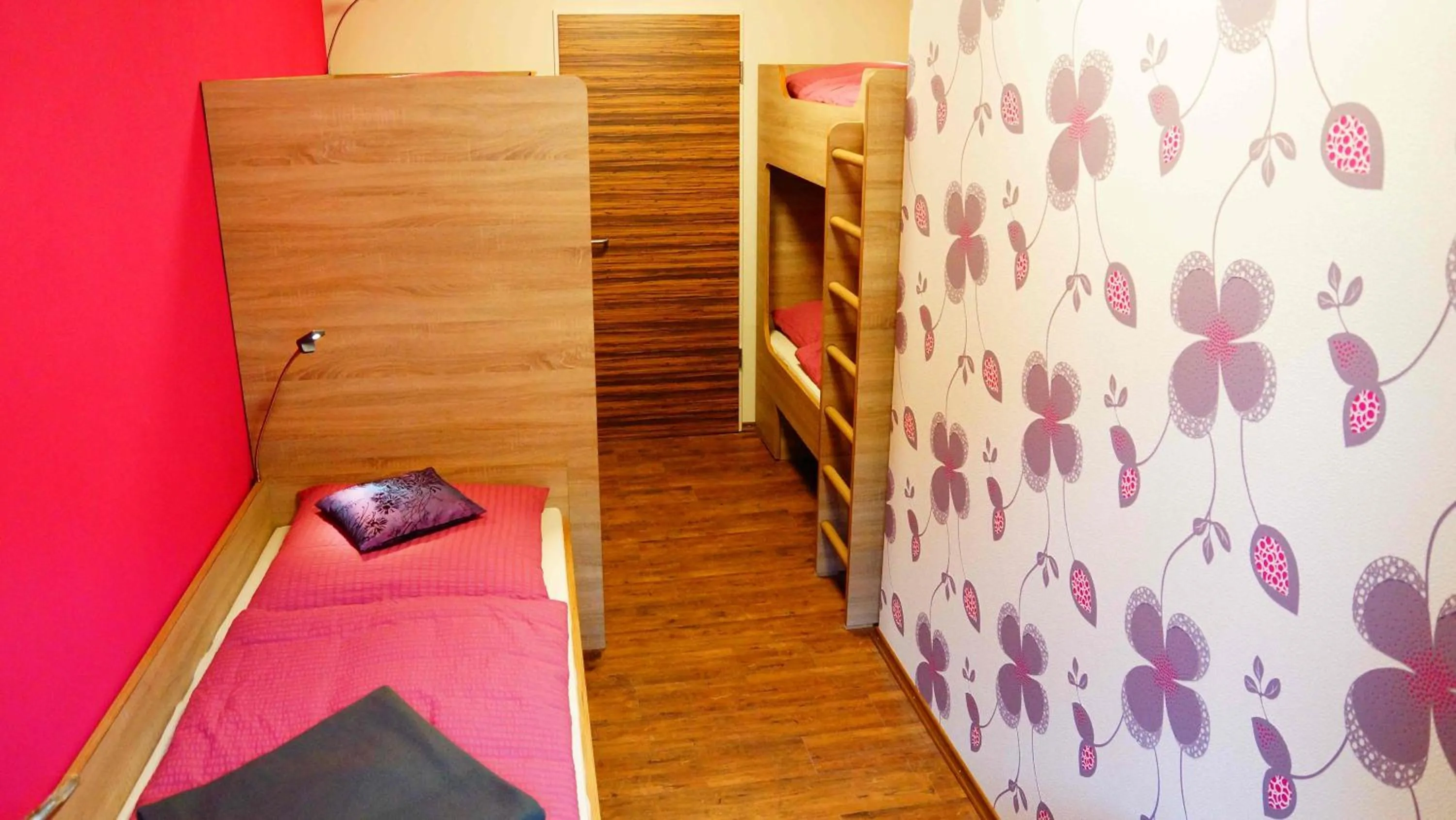 Bedroom, Bed in Bavaria City Hostel - Design Hostel