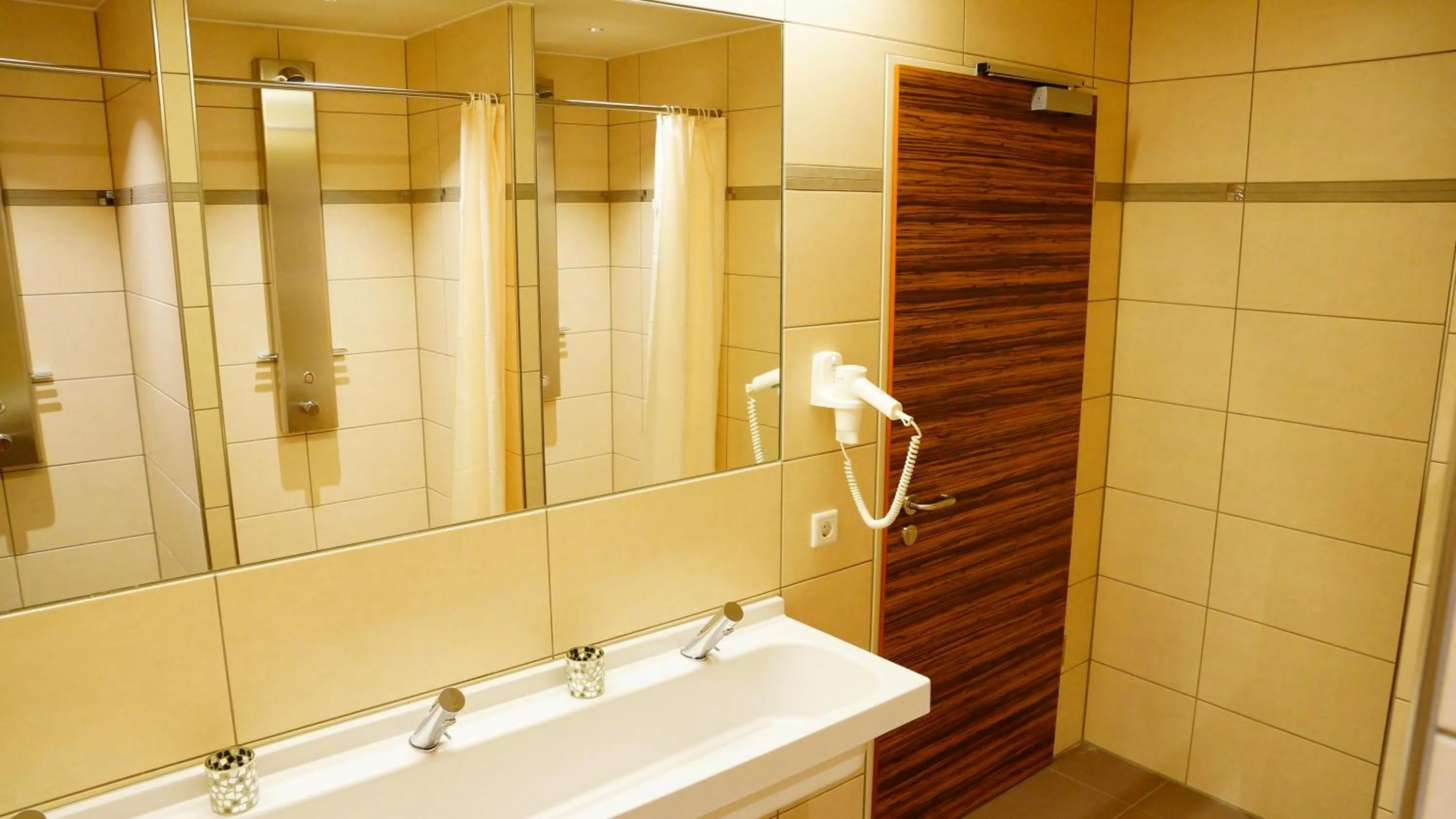 Bathroom in Bavaria City Hostel - Design Hostel