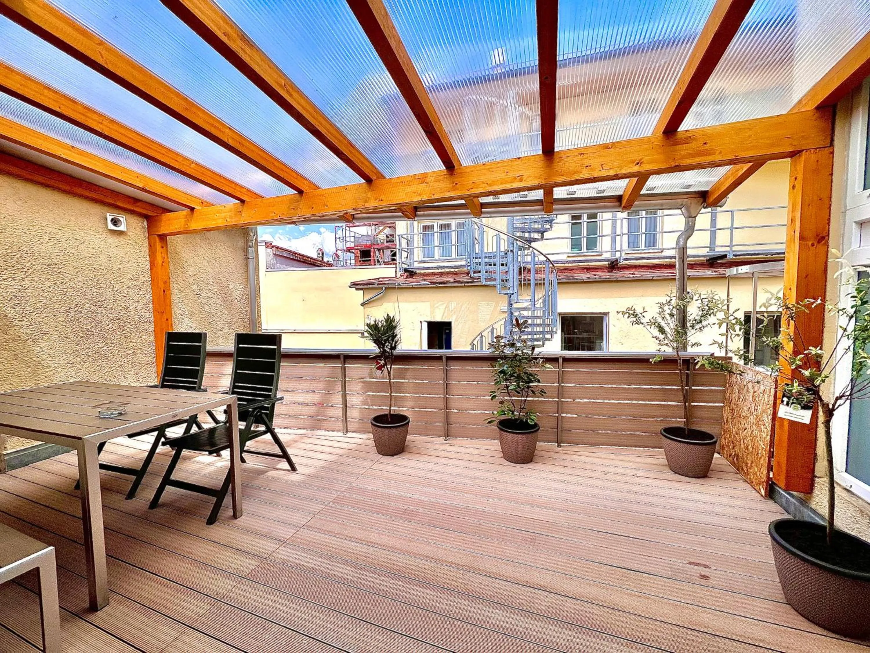 Balcony/Terrace in Bavaria City Hostel - Design Hostel