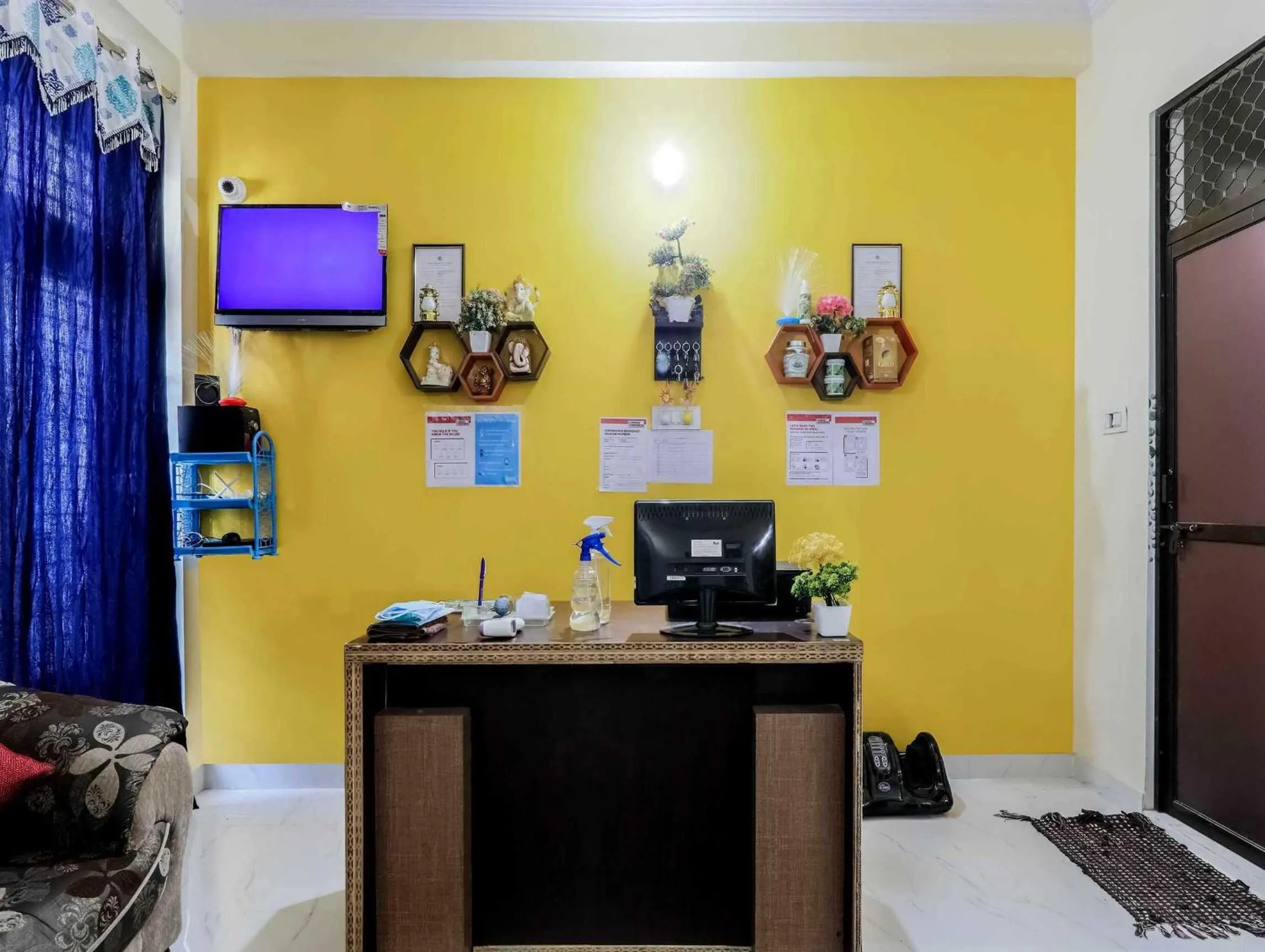 Lobby or reception in Hotel O by OYO Prime Stayzz